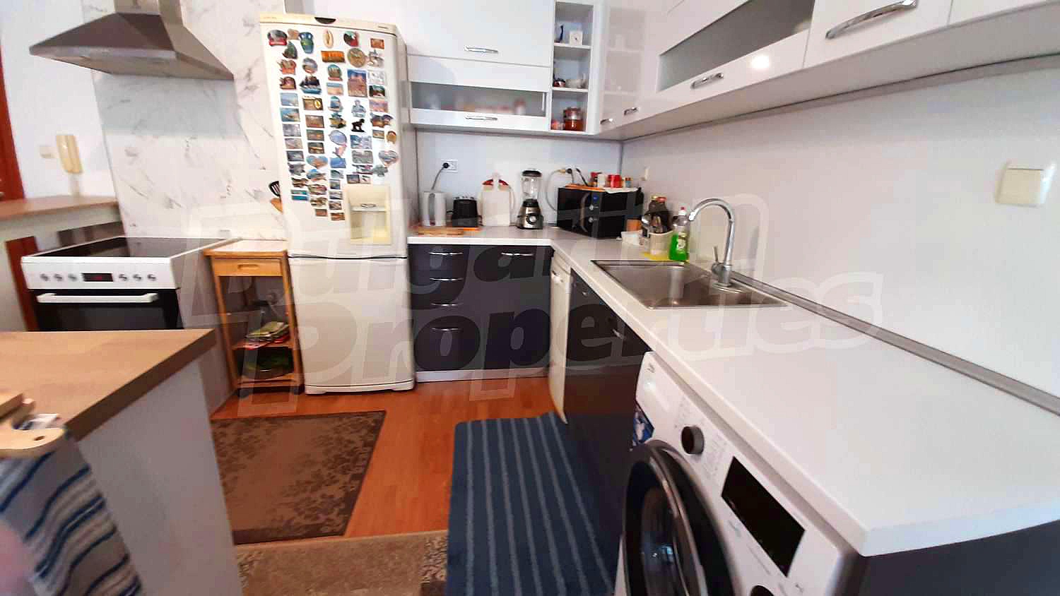 Gallery Picture 10