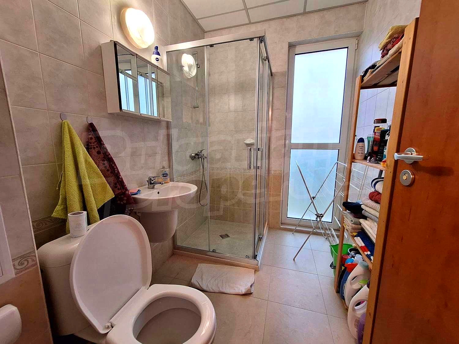 Gallery Picture 36