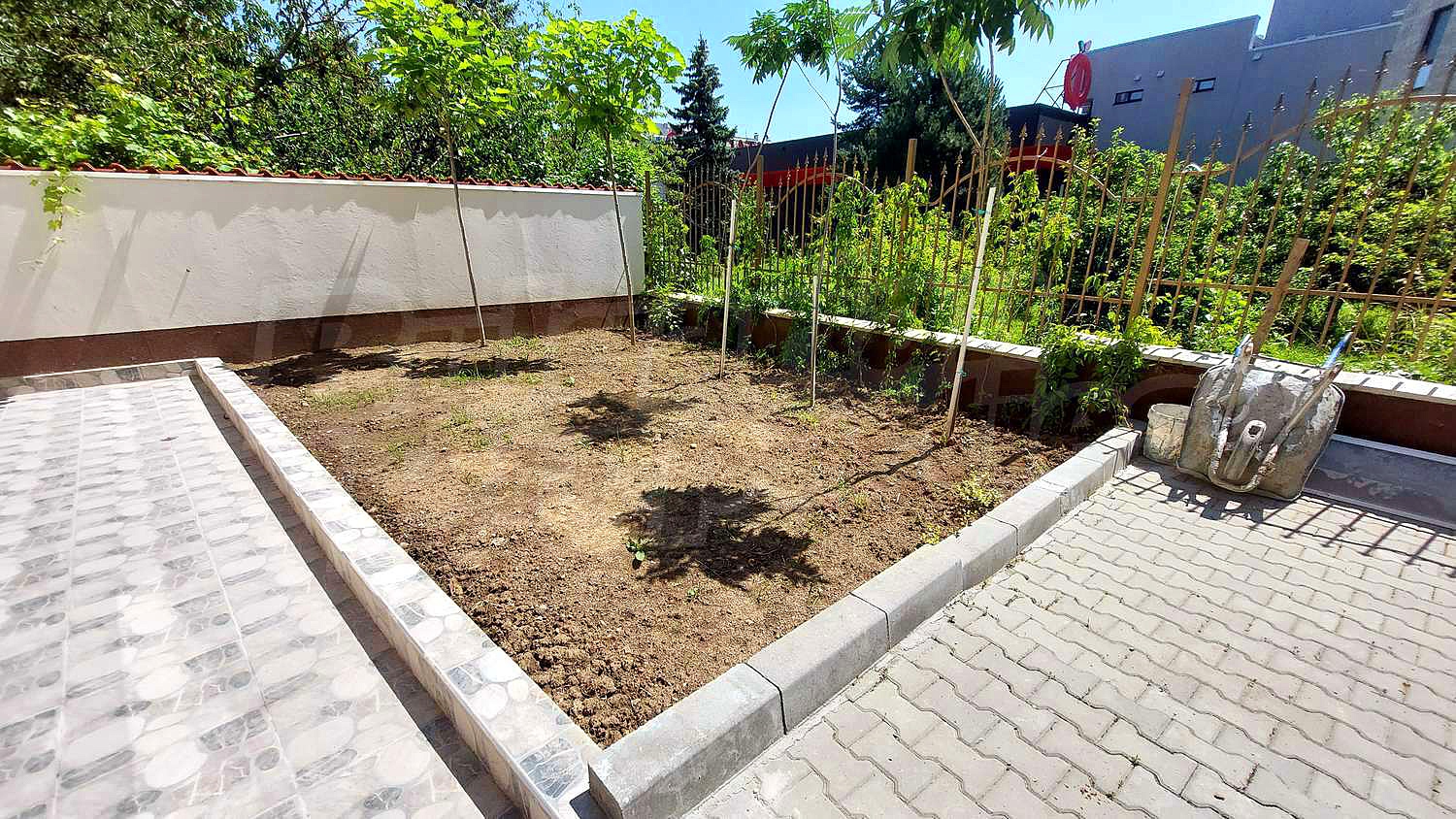 Gallery Picture 34