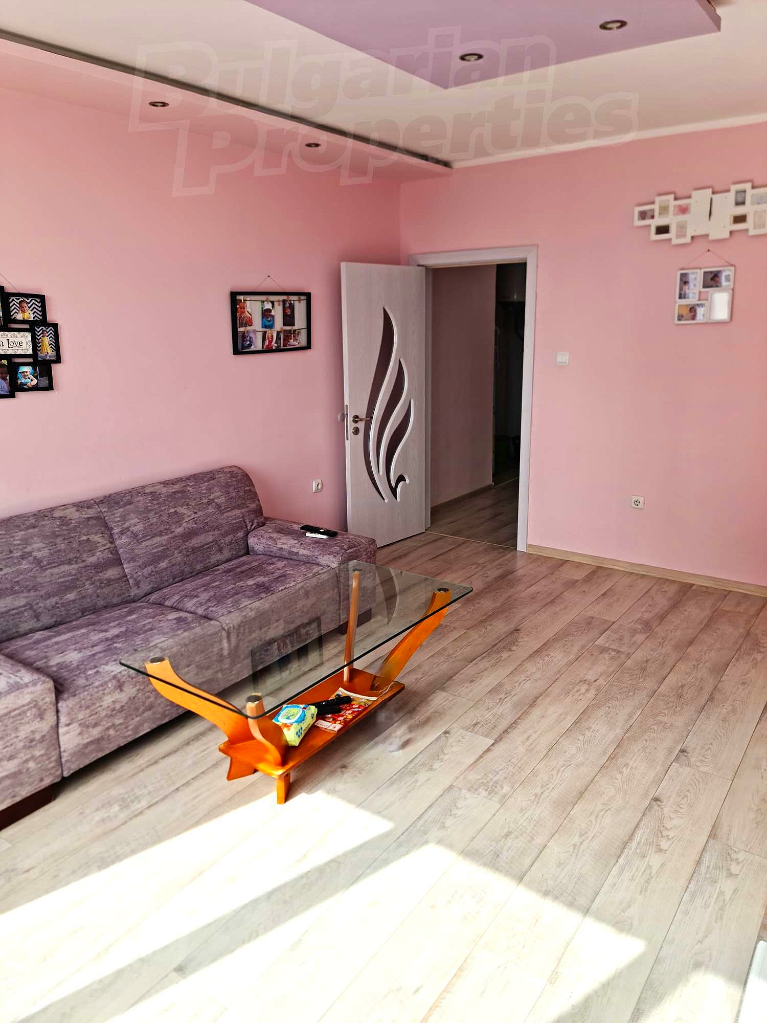 Gallery Picture 6