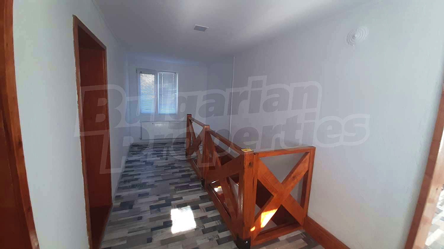 Gallery Picture 15