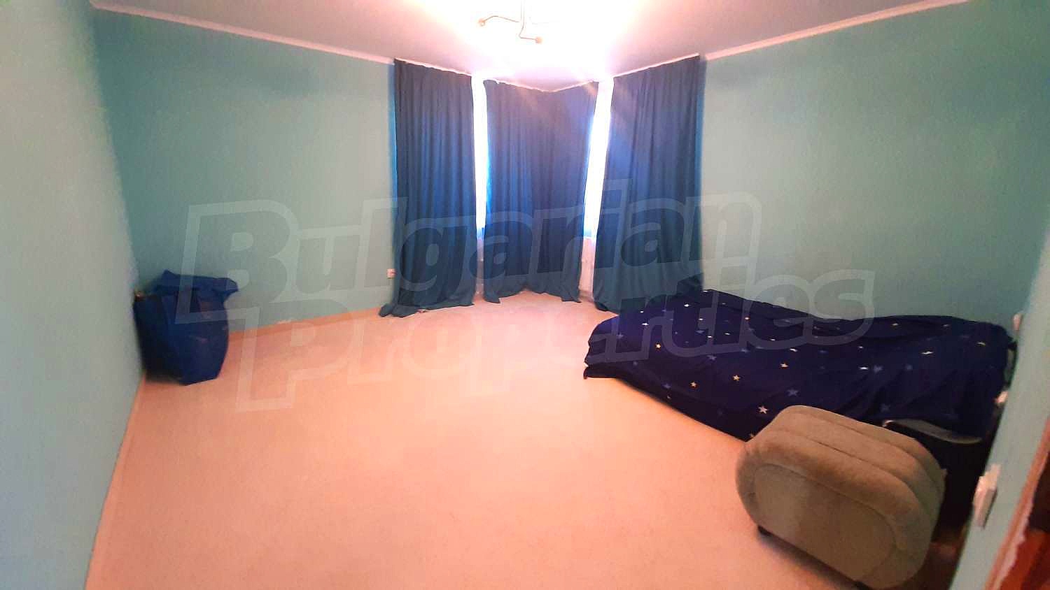 Gallery Picture 21
