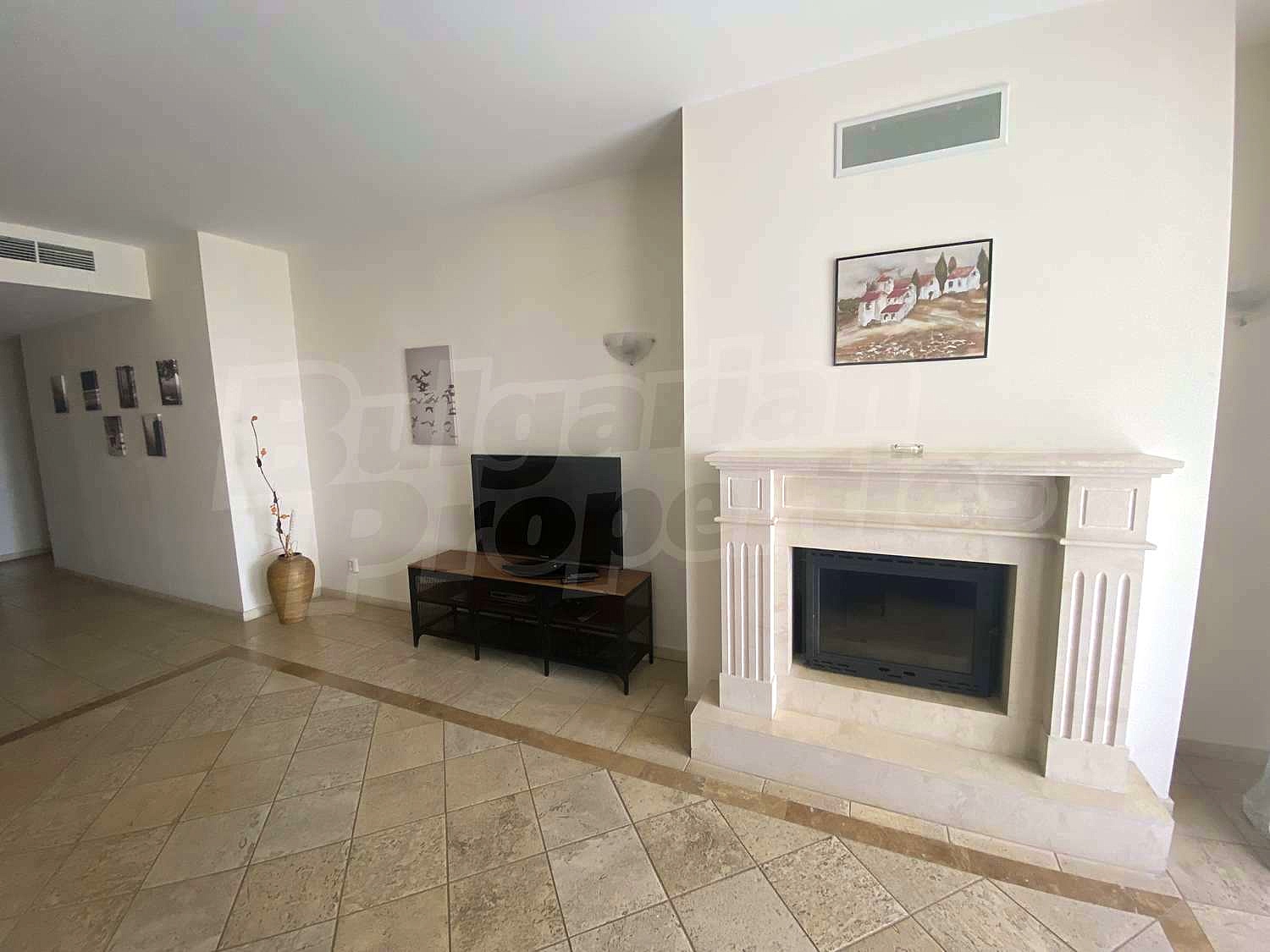 Gallery Picture 10