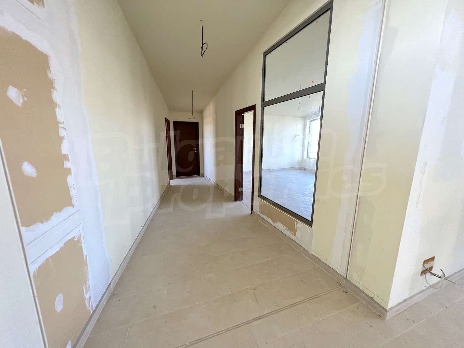 Gallery Picture 10