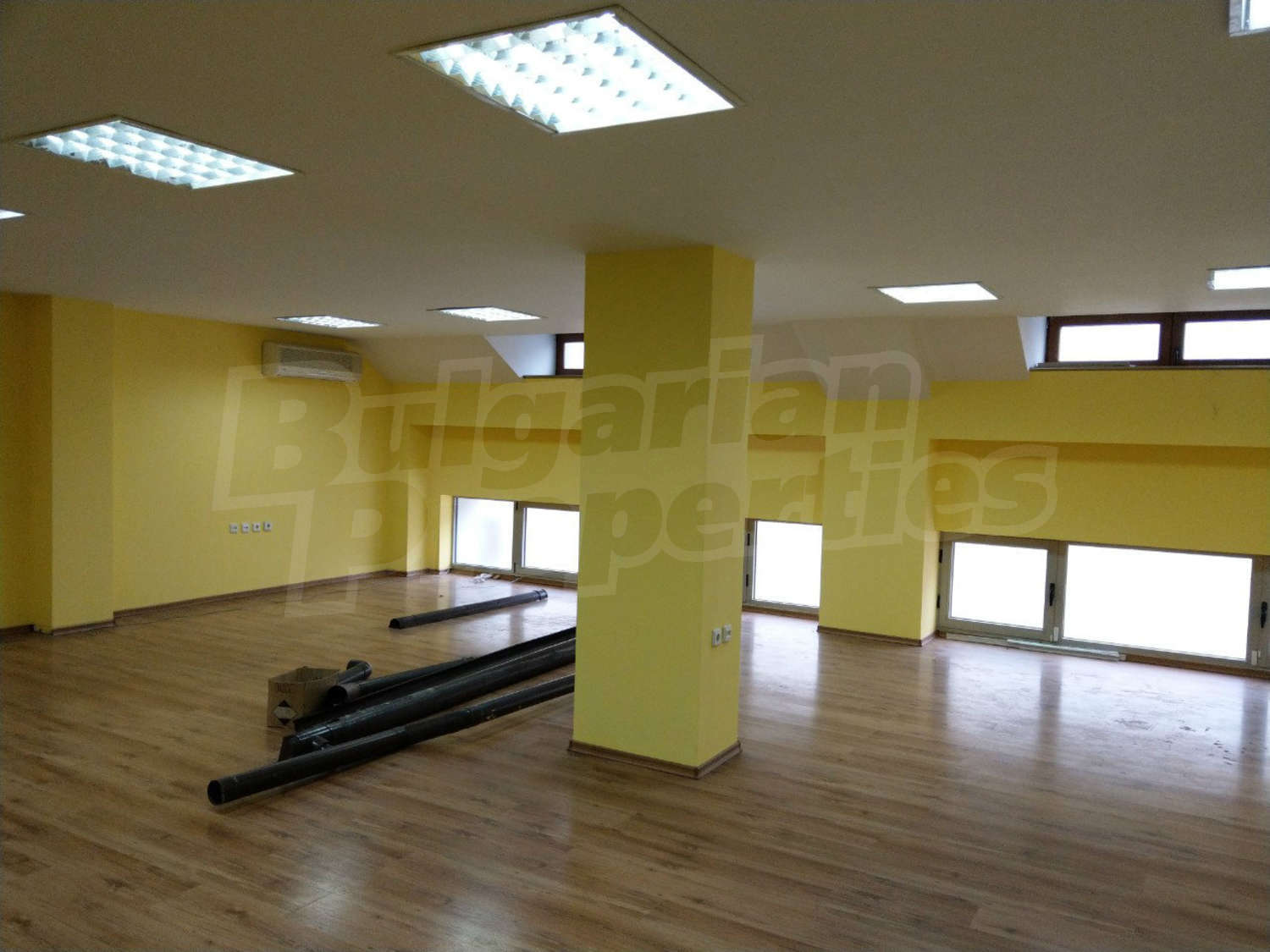 Gallery Picture 10