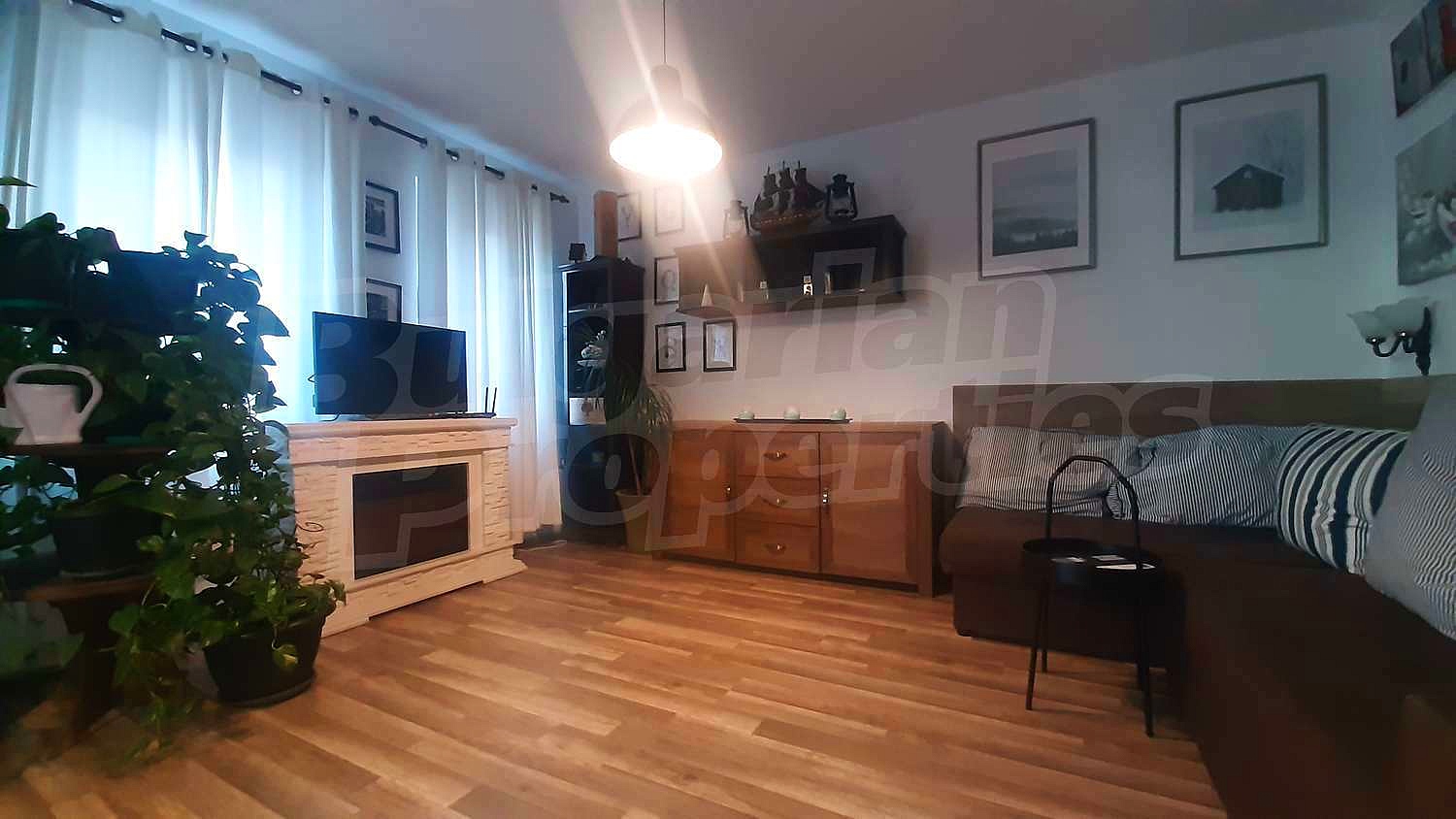 Gallery Picture 10