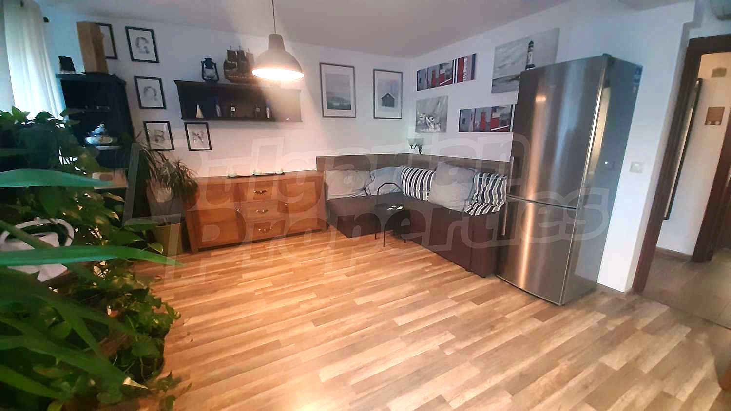 Gallery Picture 9