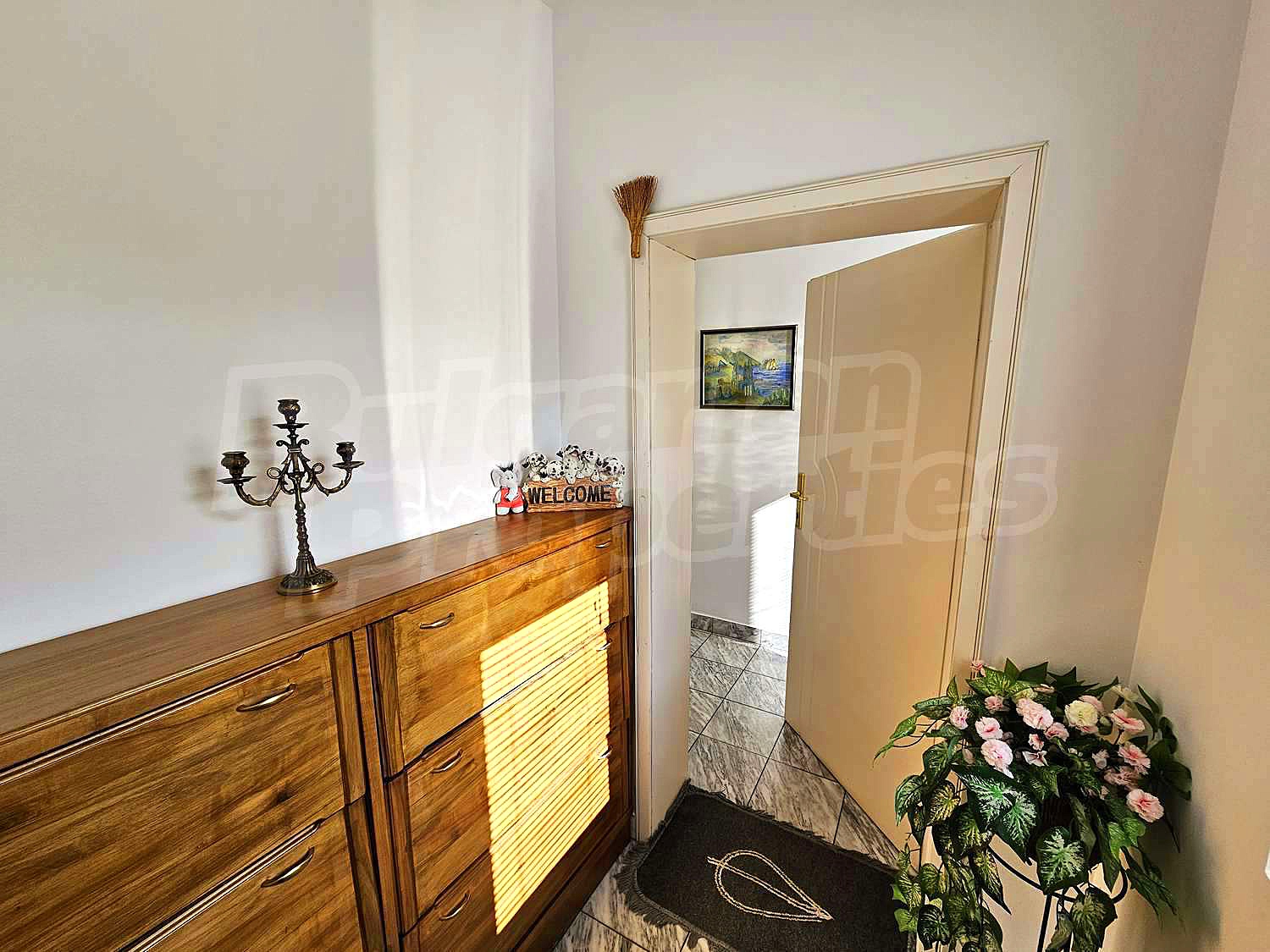 Gallery Picture 8