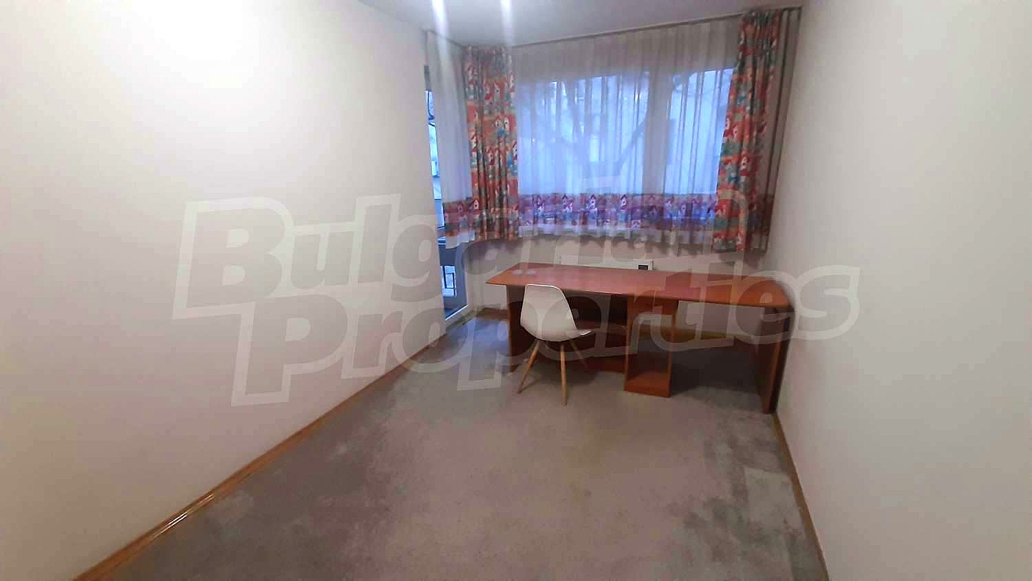 Gallery Picture 43