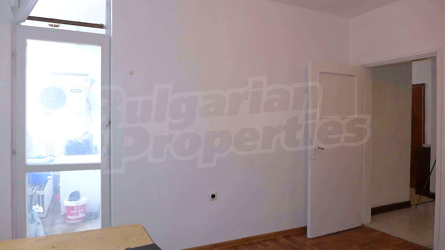Gallery Picture 15