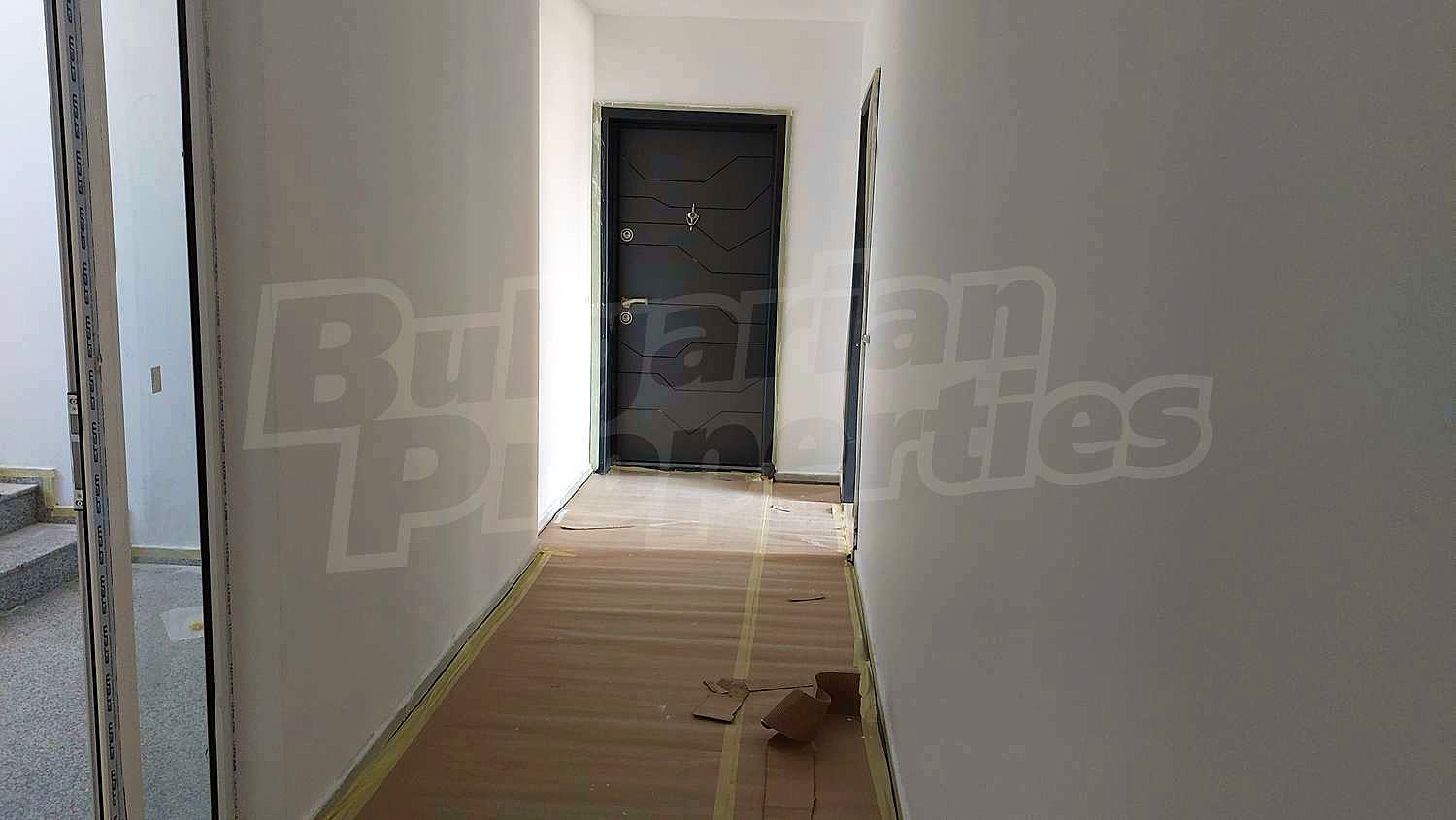 Gallery Picture 12