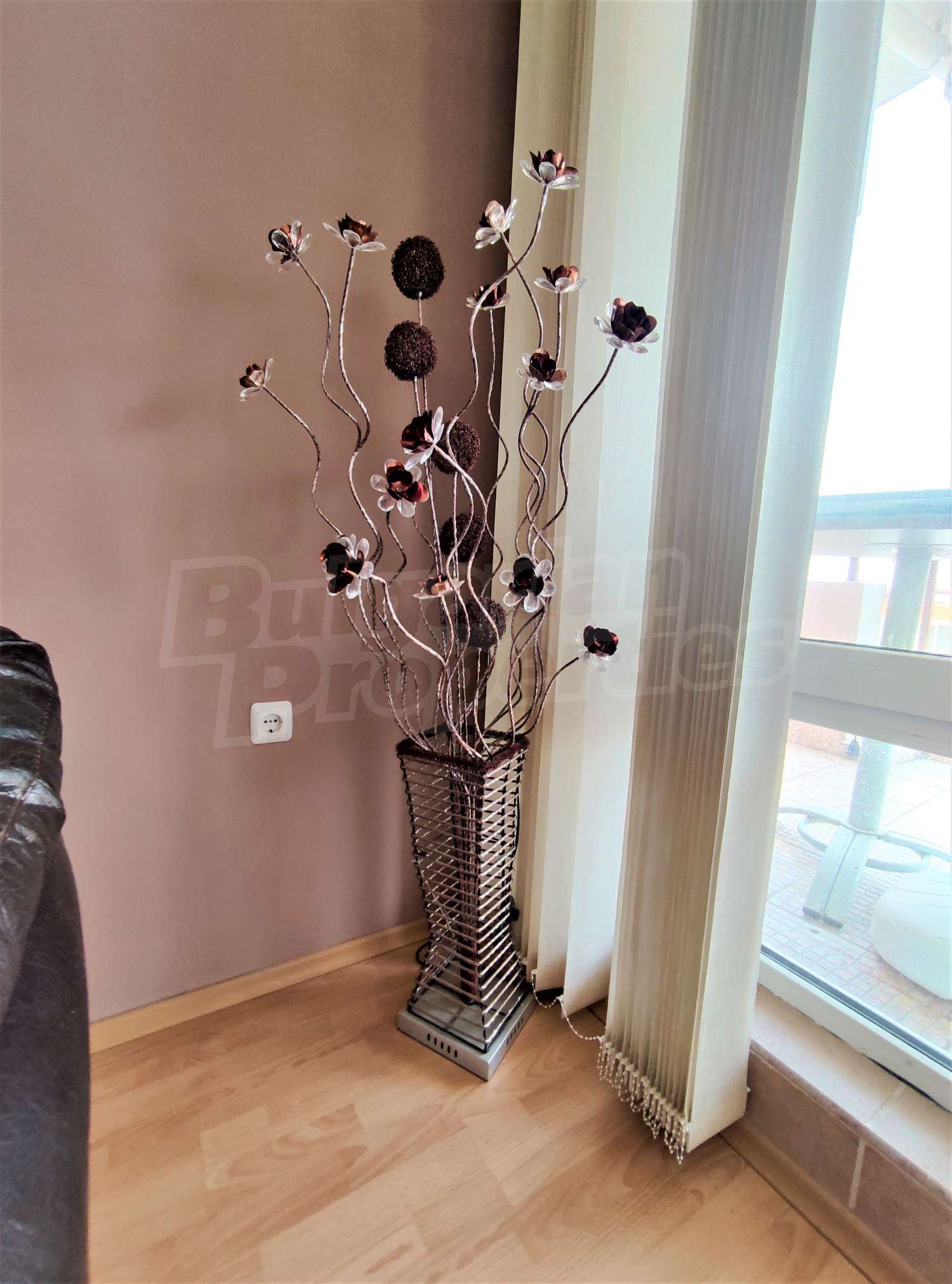 Gallery Picture 37