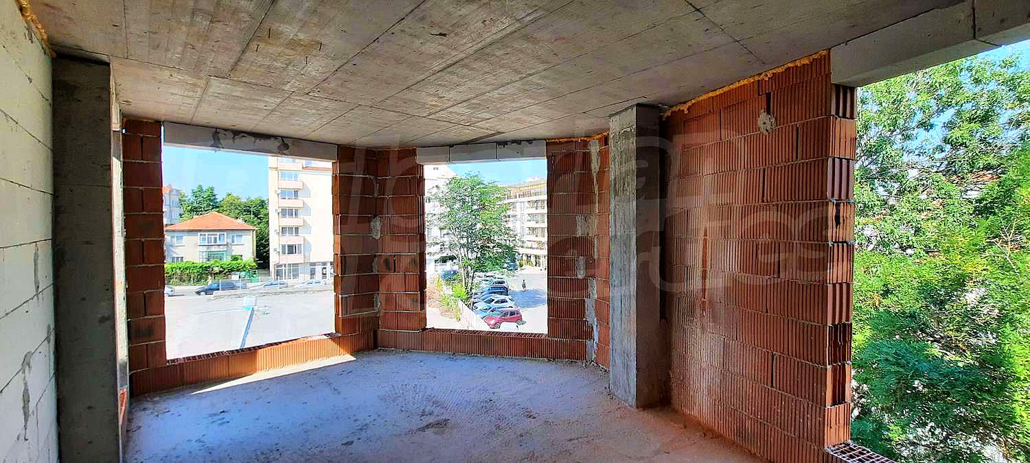 Gallery Picture 5