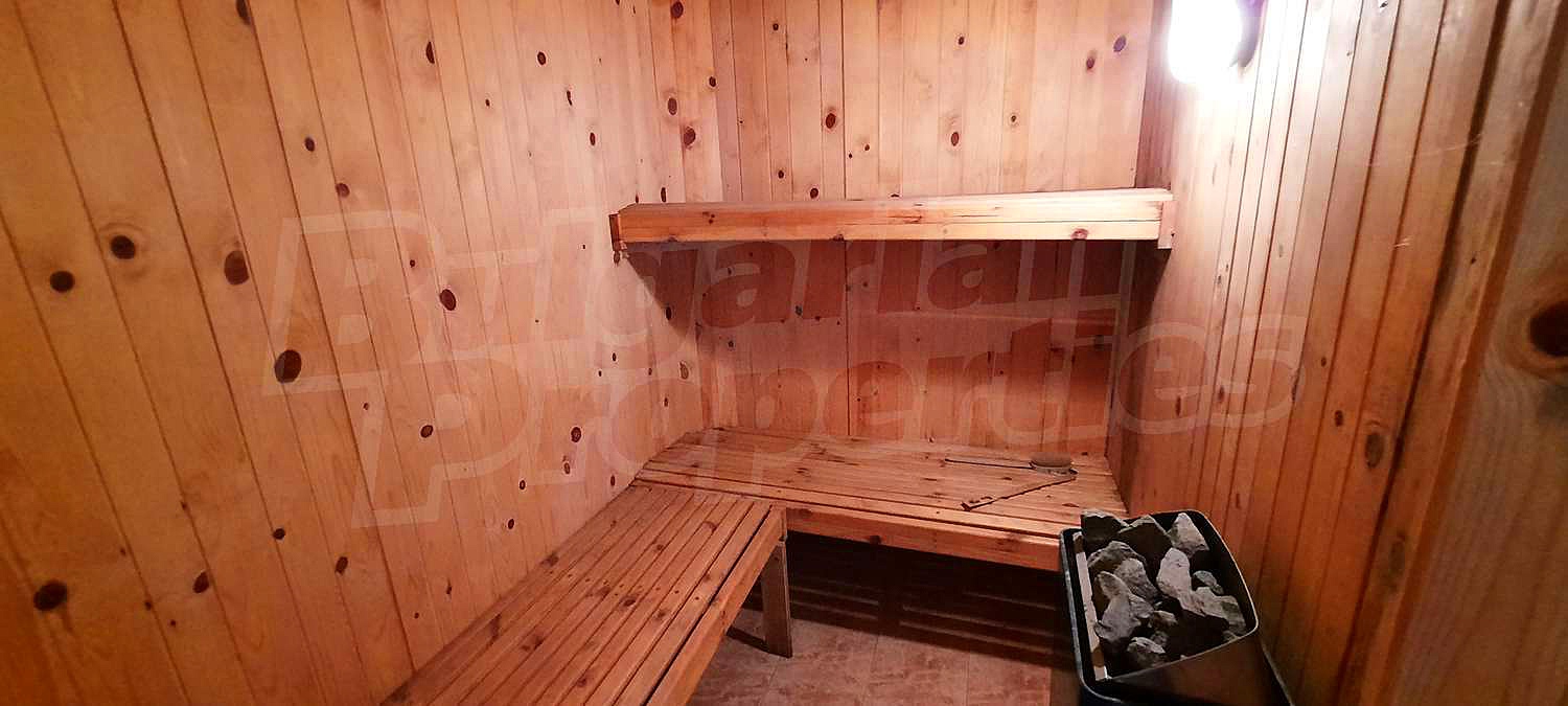 Gallery Picture 13