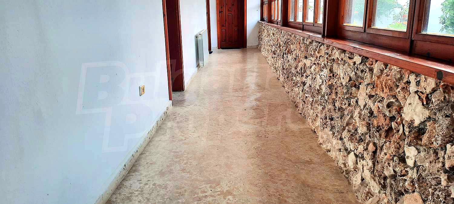 Gallery Picture 38