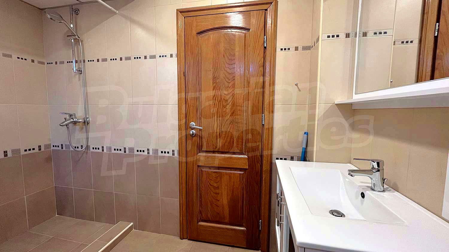 Gallery Picture 17