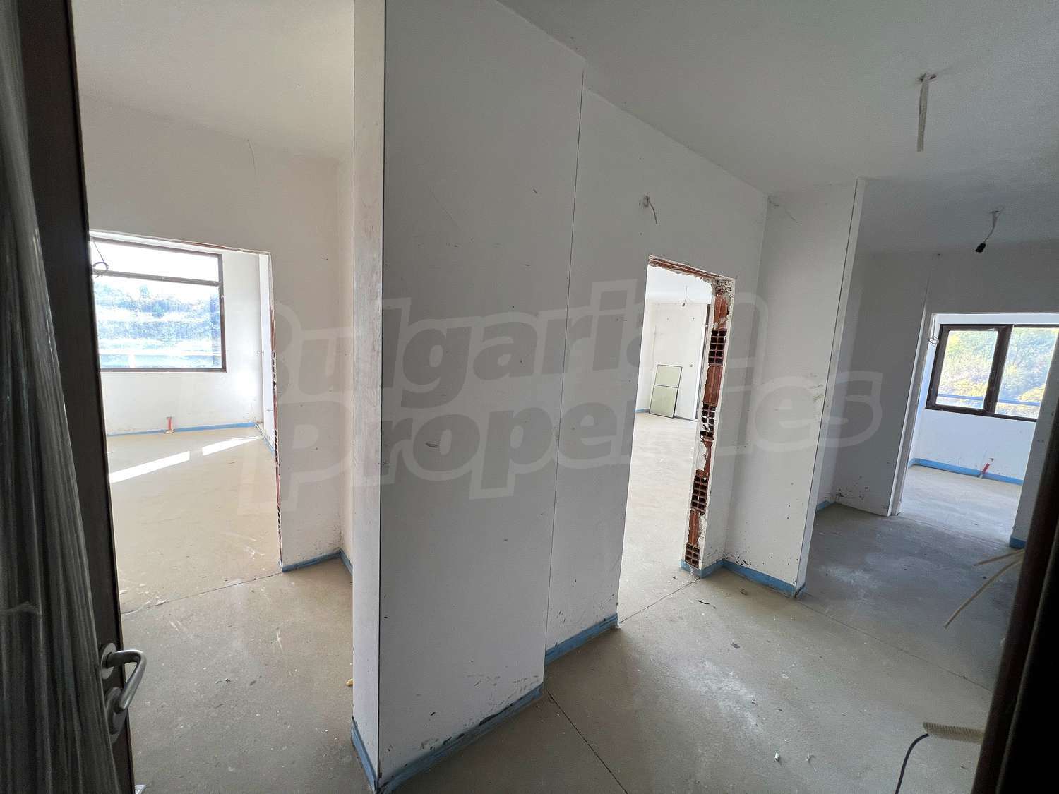 Gallery Picture 15