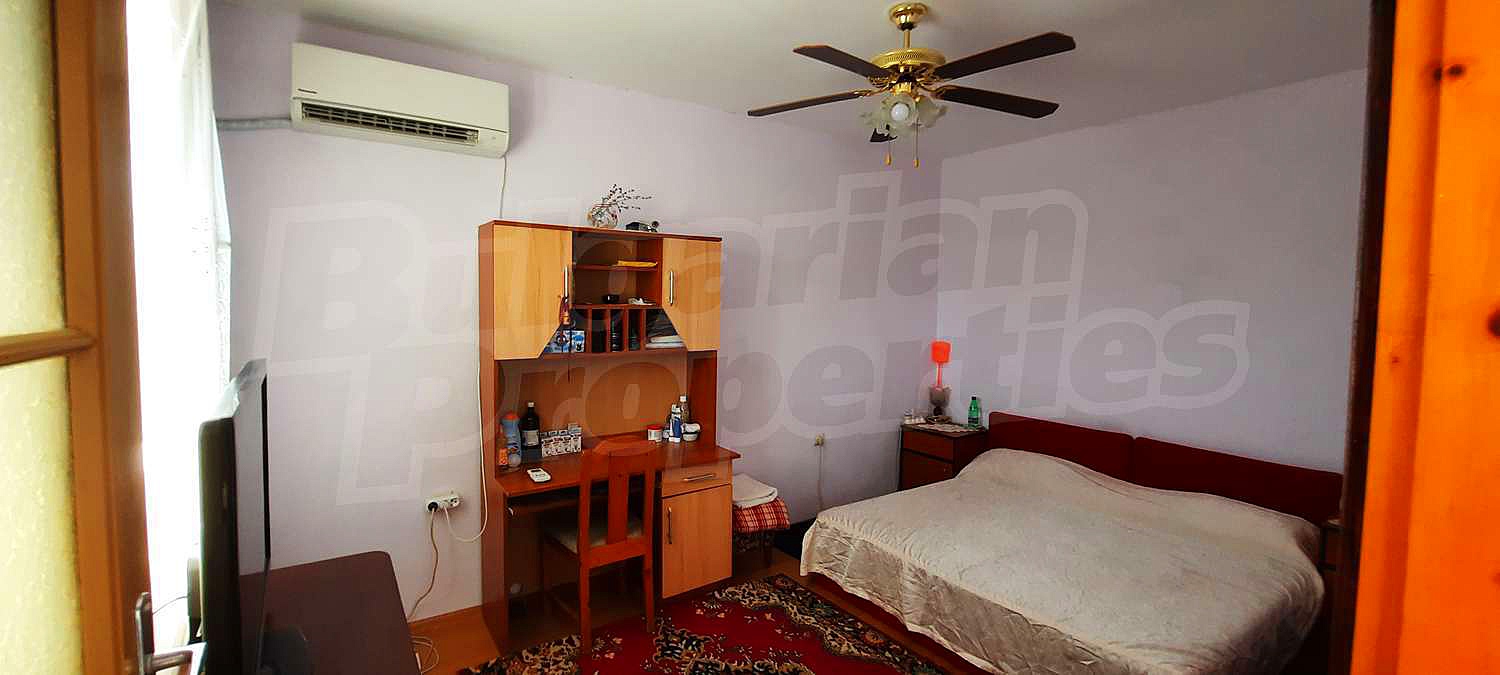 Gallery Picture 15