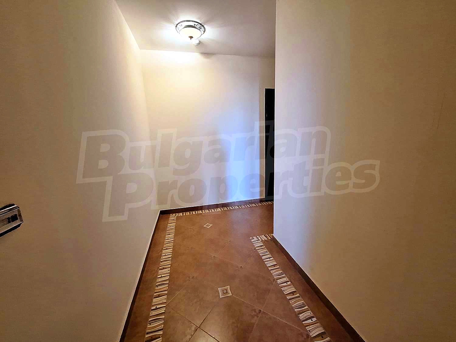 Gallery Picture 11