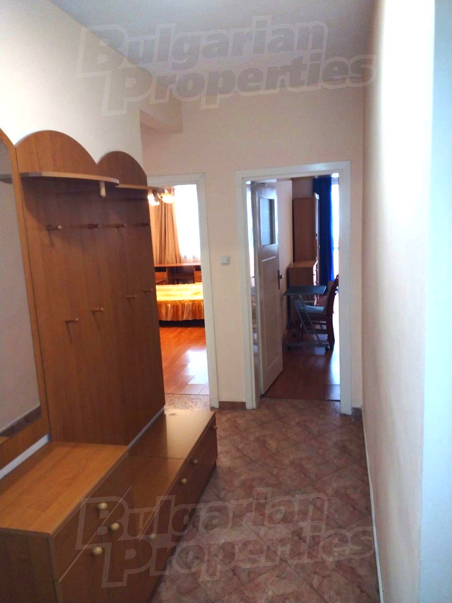Gallery Picture 12