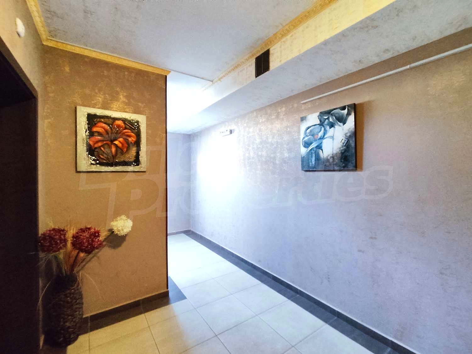 Gallery Picture 20