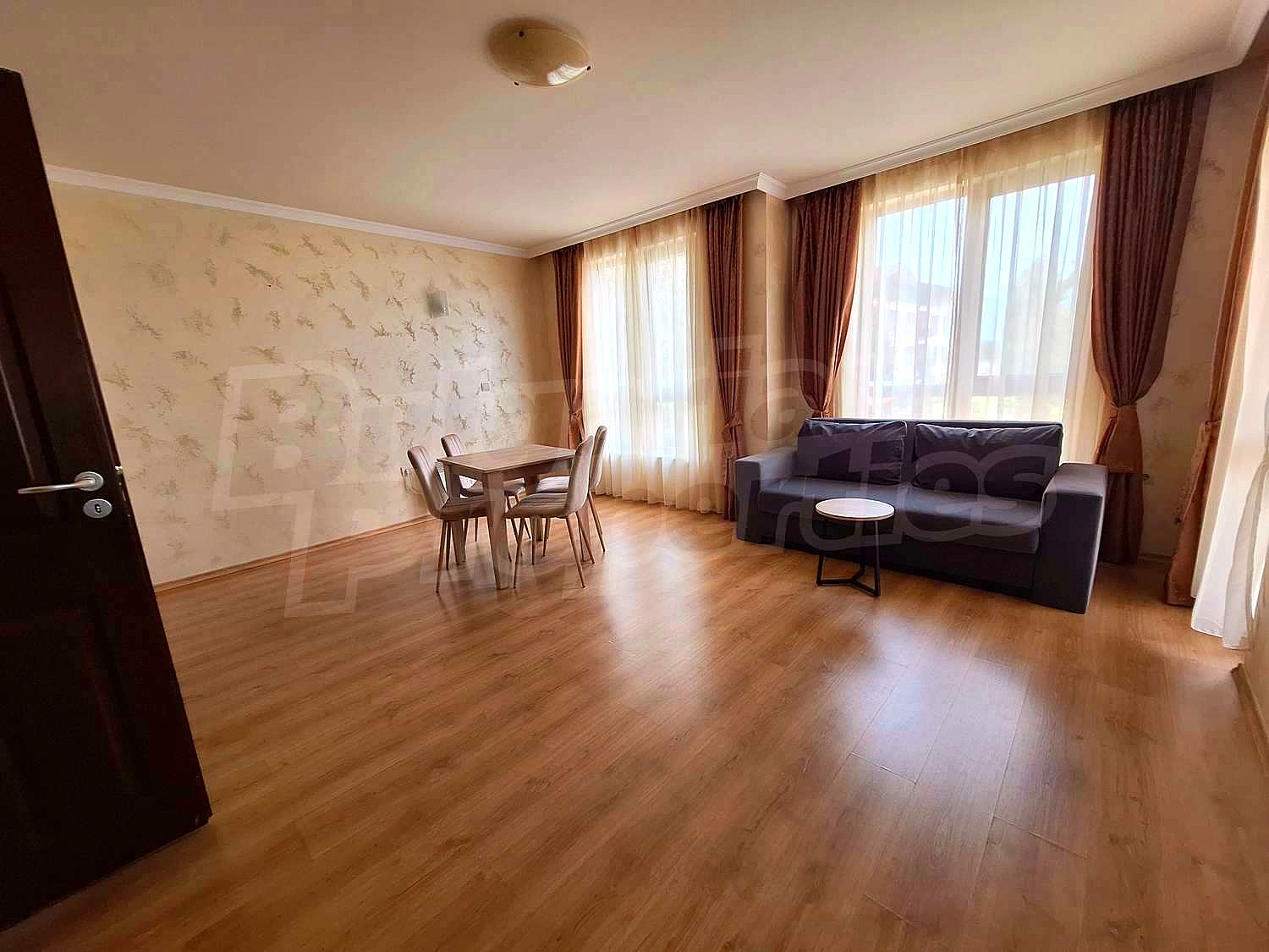 Gallery Picture 18