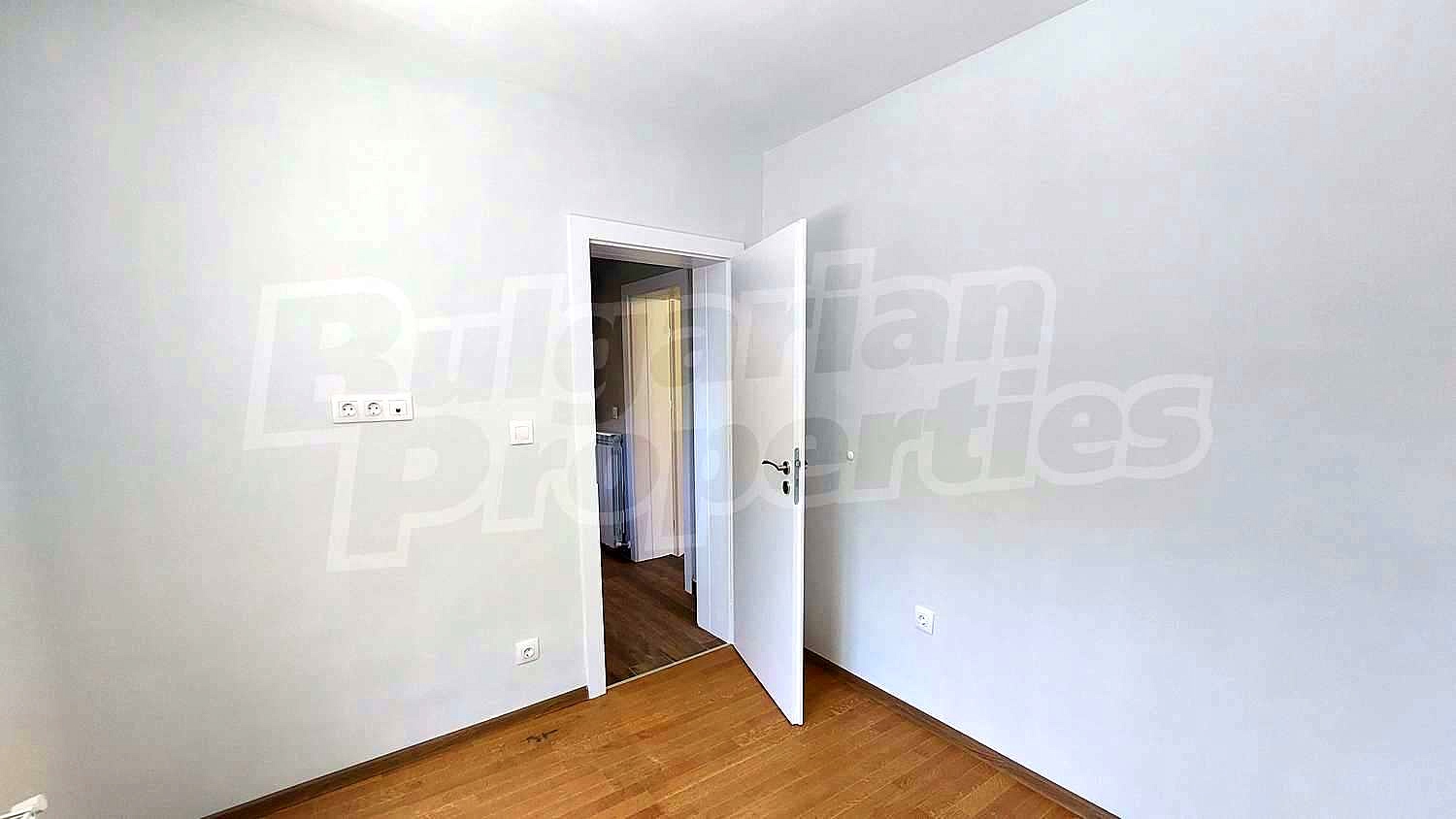 Gallery Picture 10