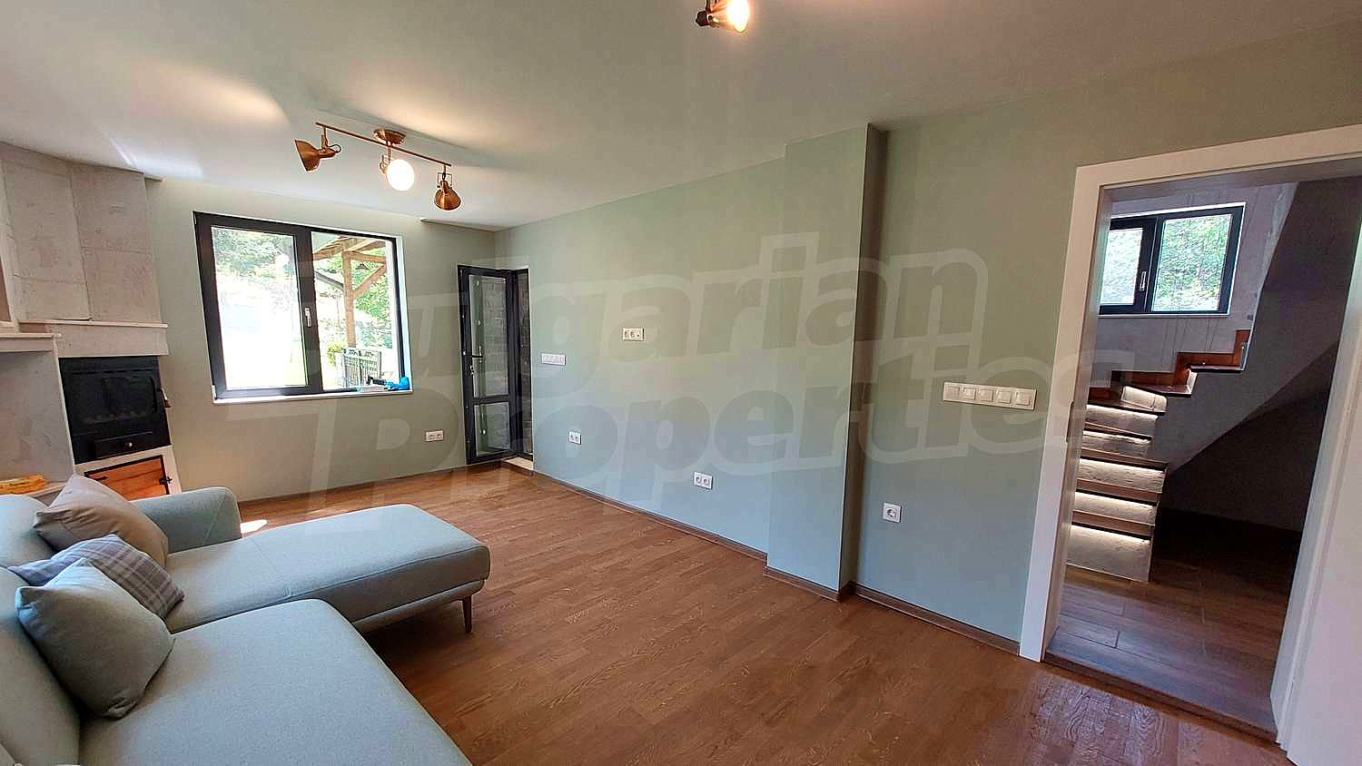 Gallery Picture 8