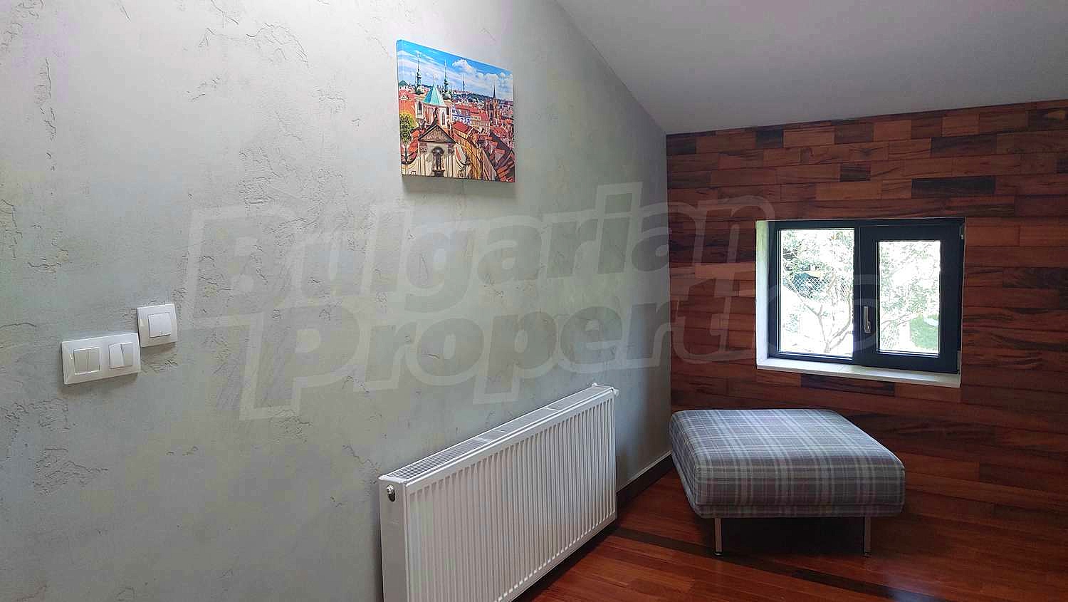 Gallery Picture 19