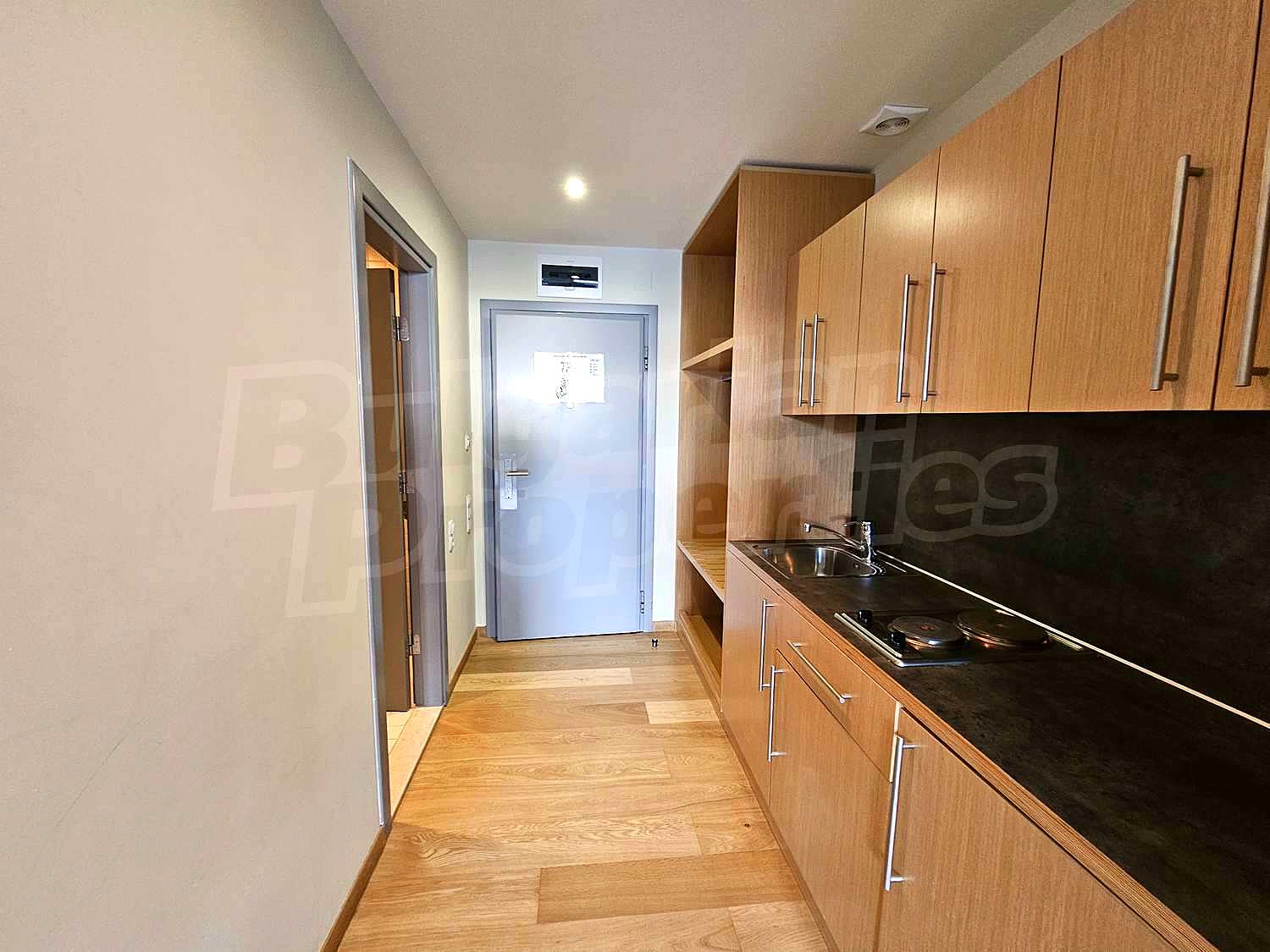 Gallery Picture 6