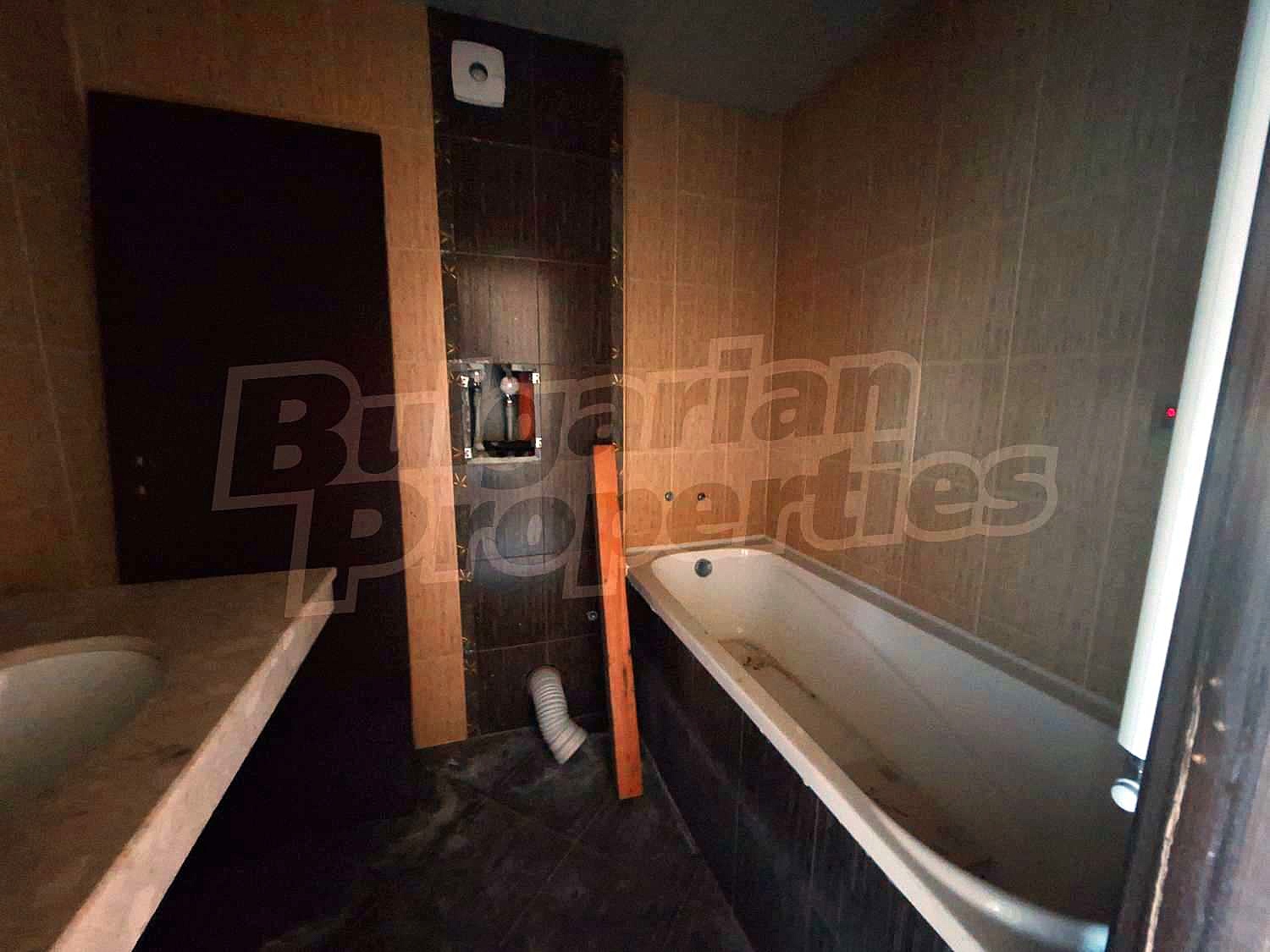 Gallery Picture 10
