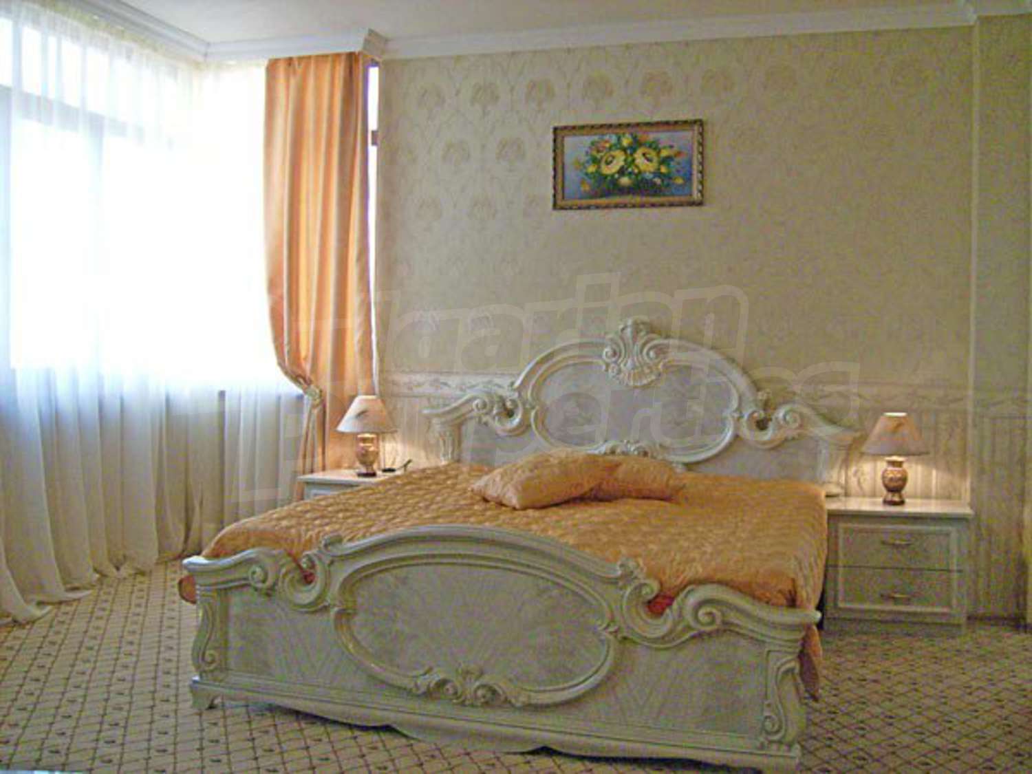 Gallery Picture 17