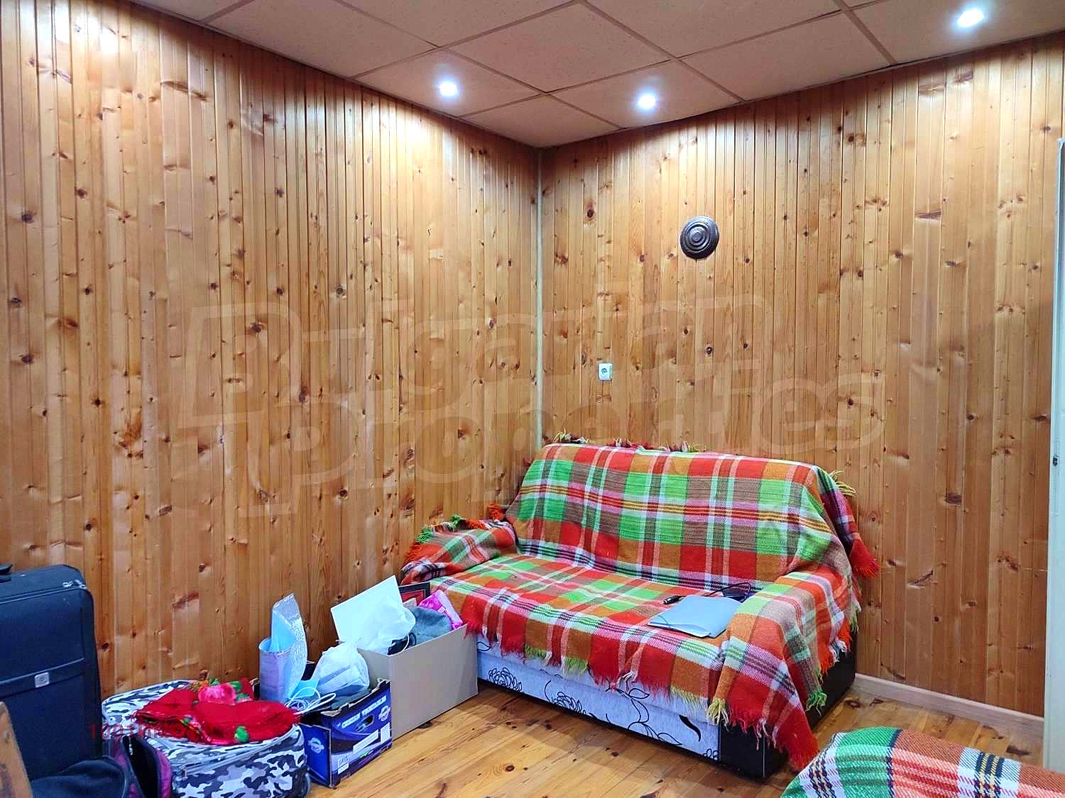 Gallery Picture 10