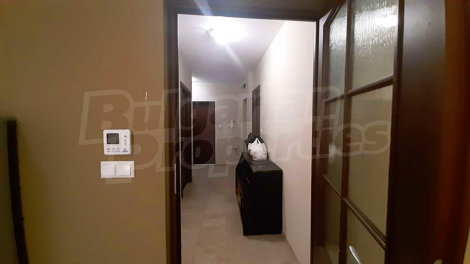 Gallery Picture 9