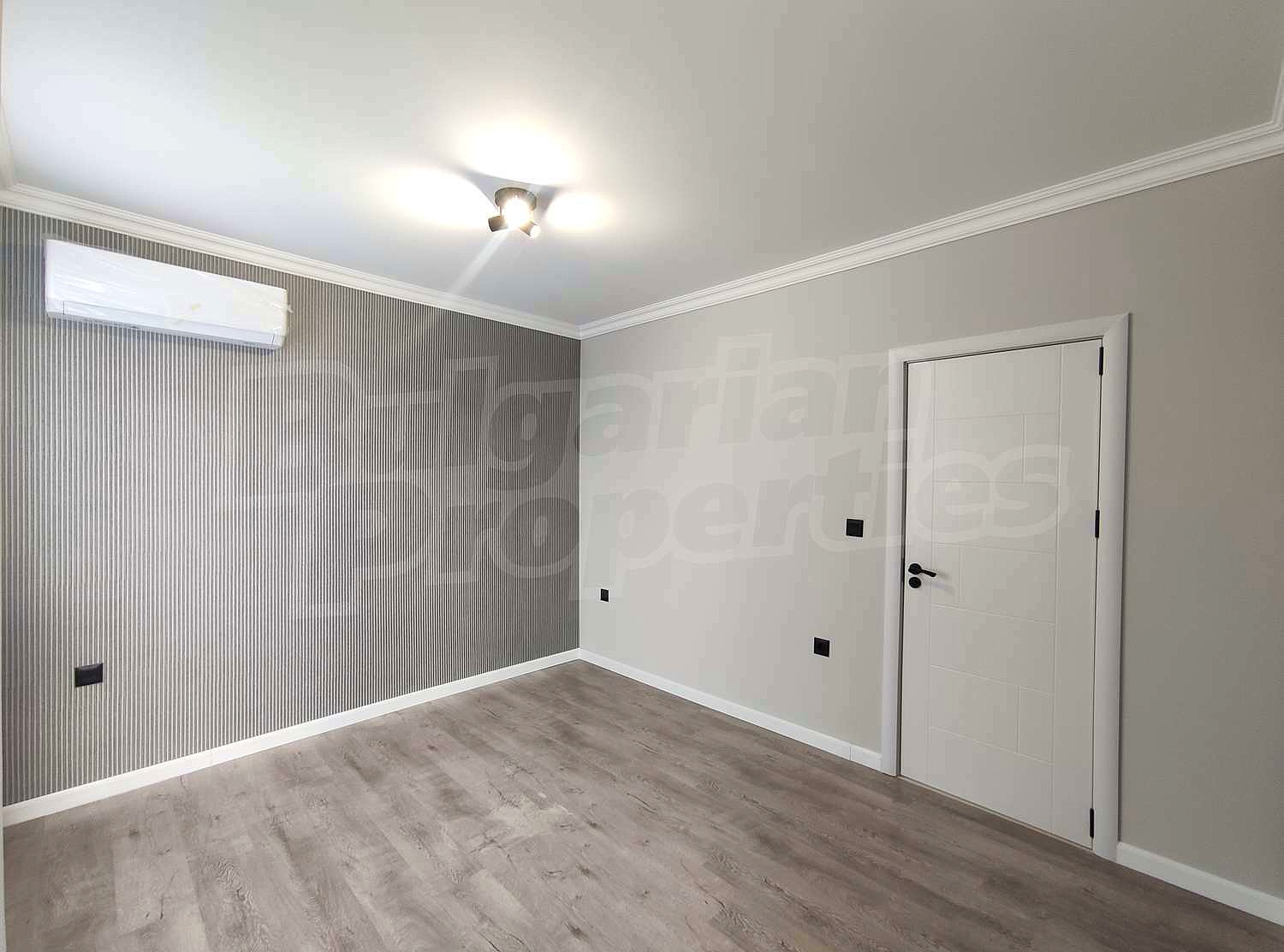Gallery Picture 14