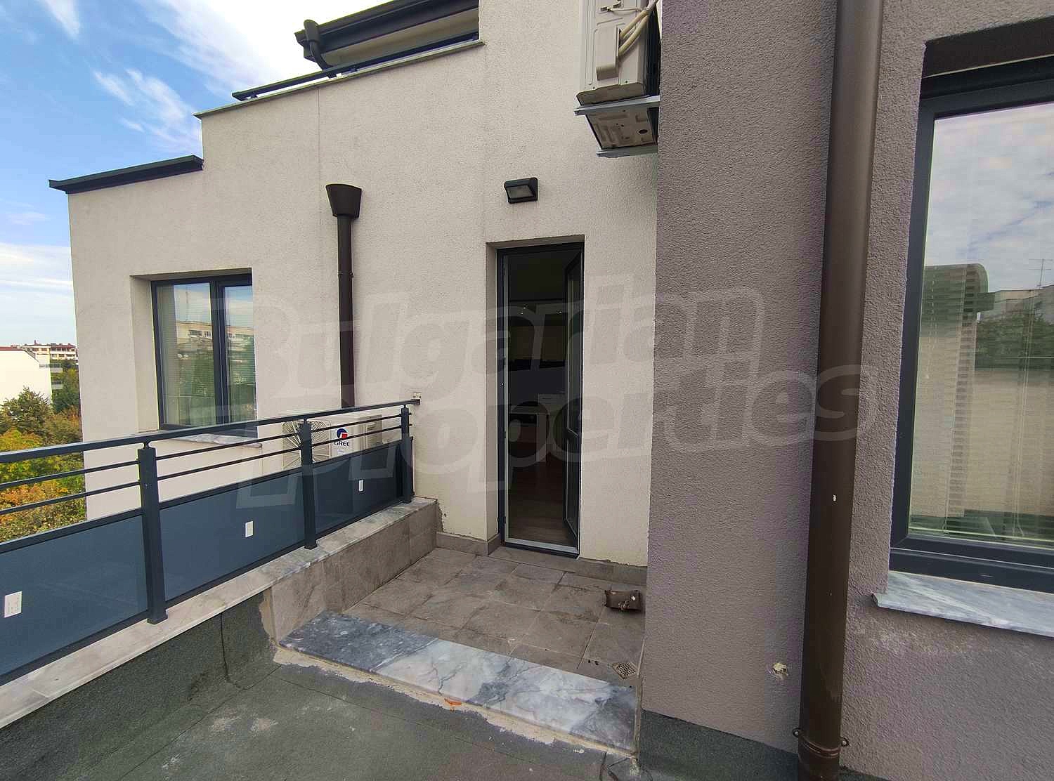 Gallery Picture 19