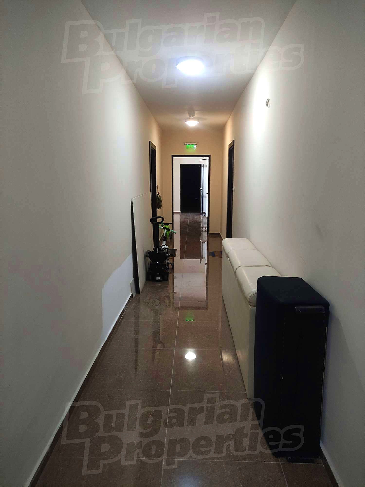Gallery Picture 21