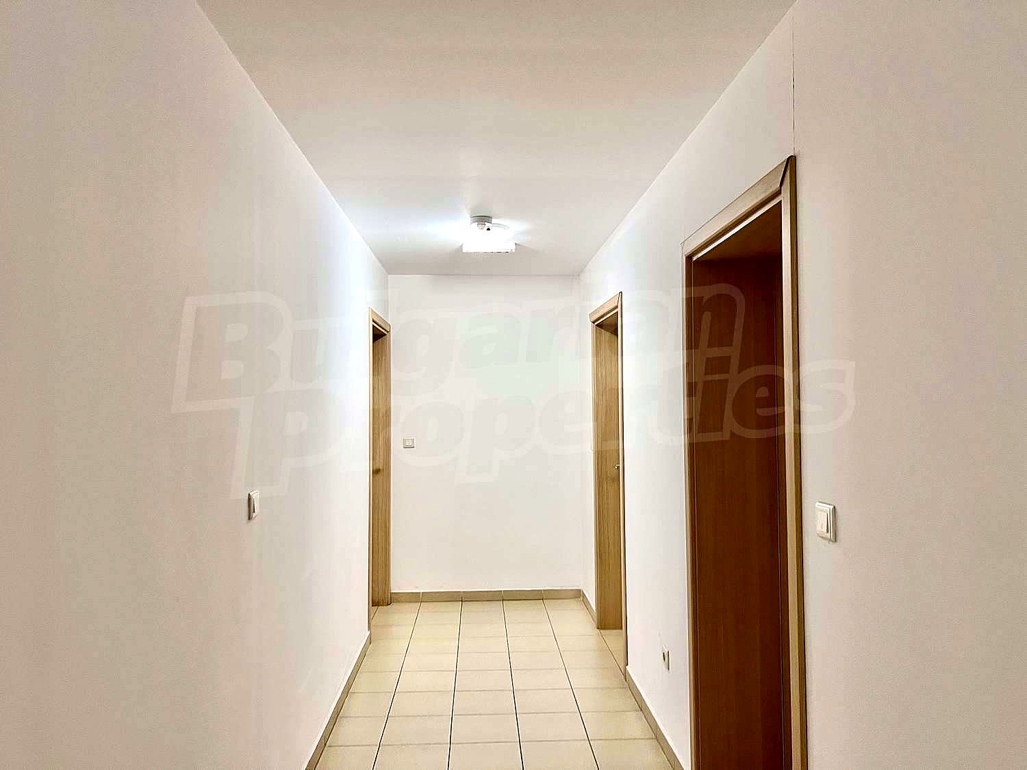 Gallery Picture 29