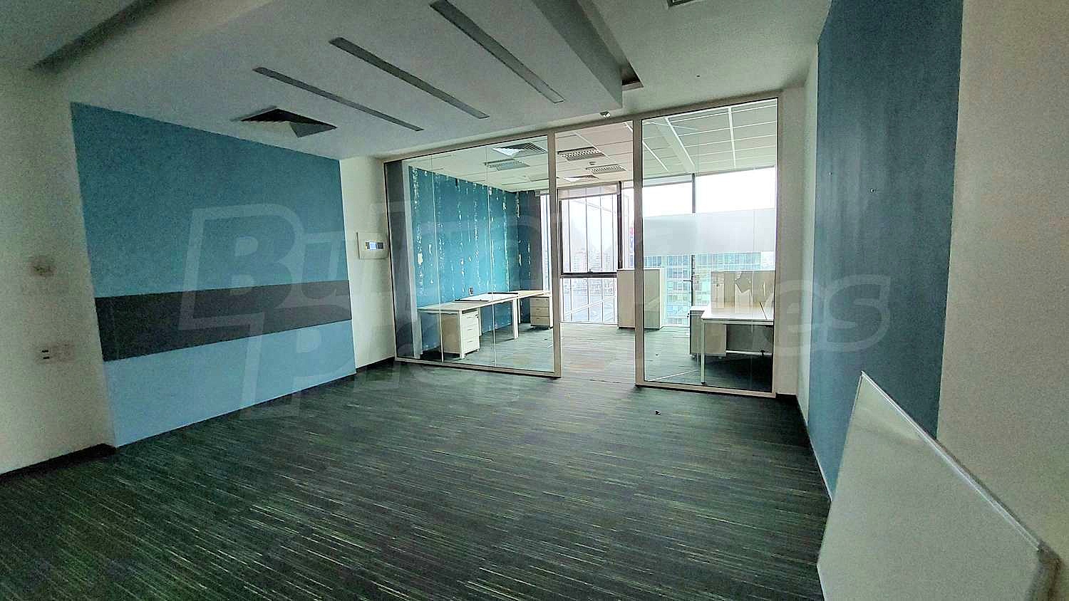 Gallery Picture 12