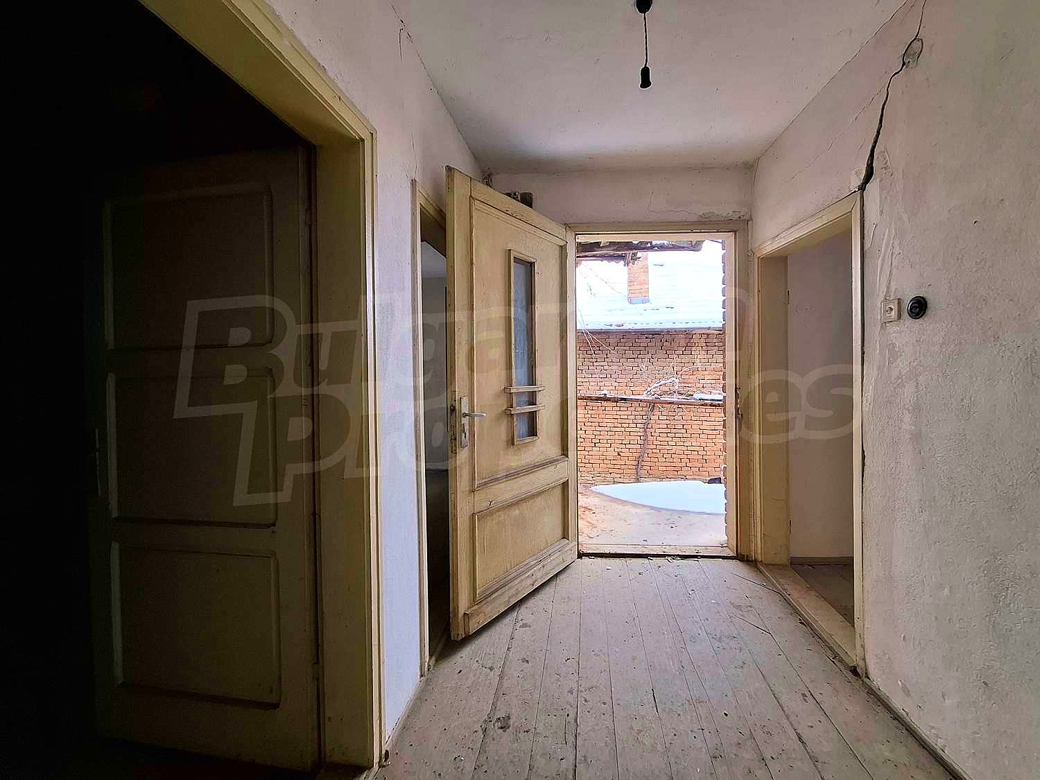 Gallery Picture 15