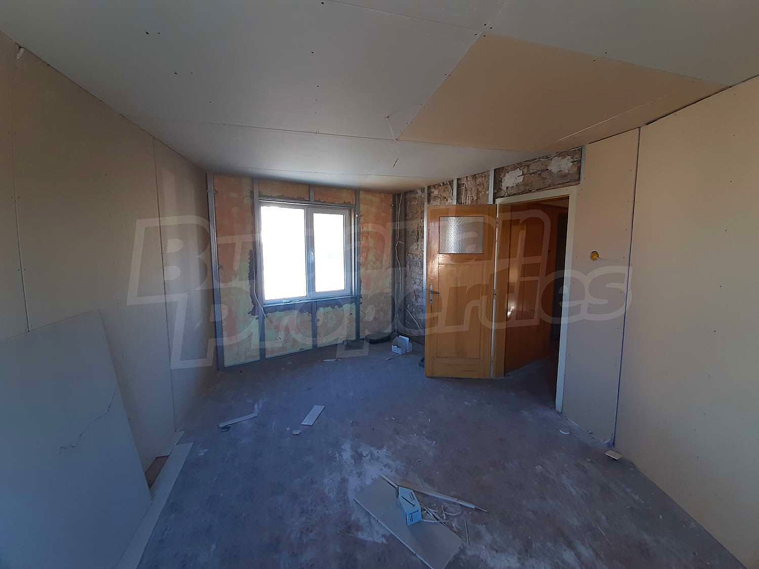 Gallery Picture 12