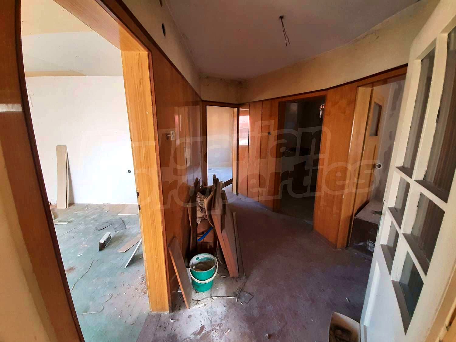 Gallery Picture 9