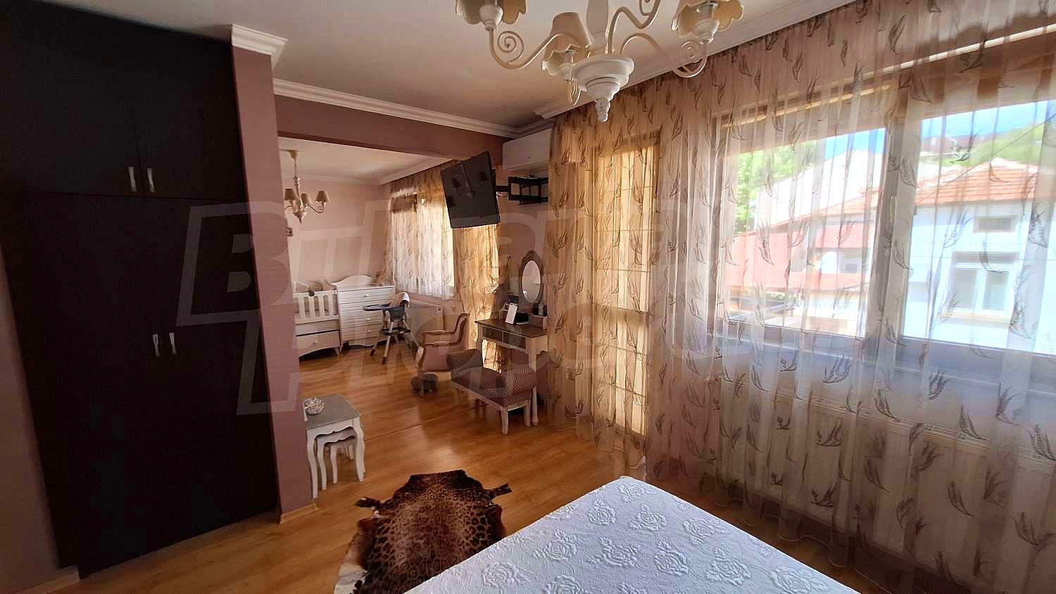 Gallery Picture 18