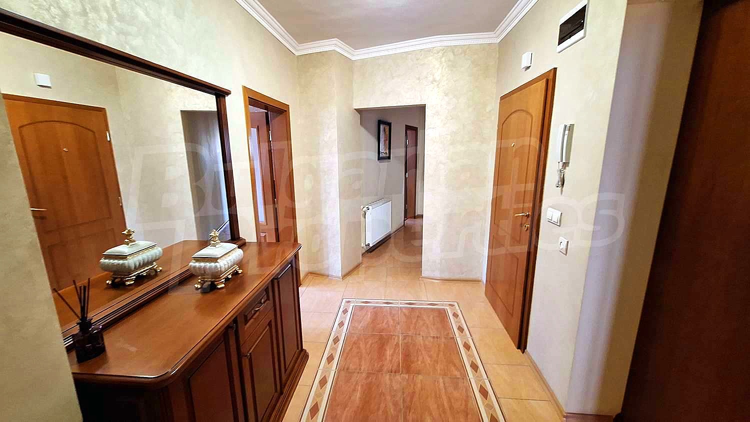 Gallery Picture 22