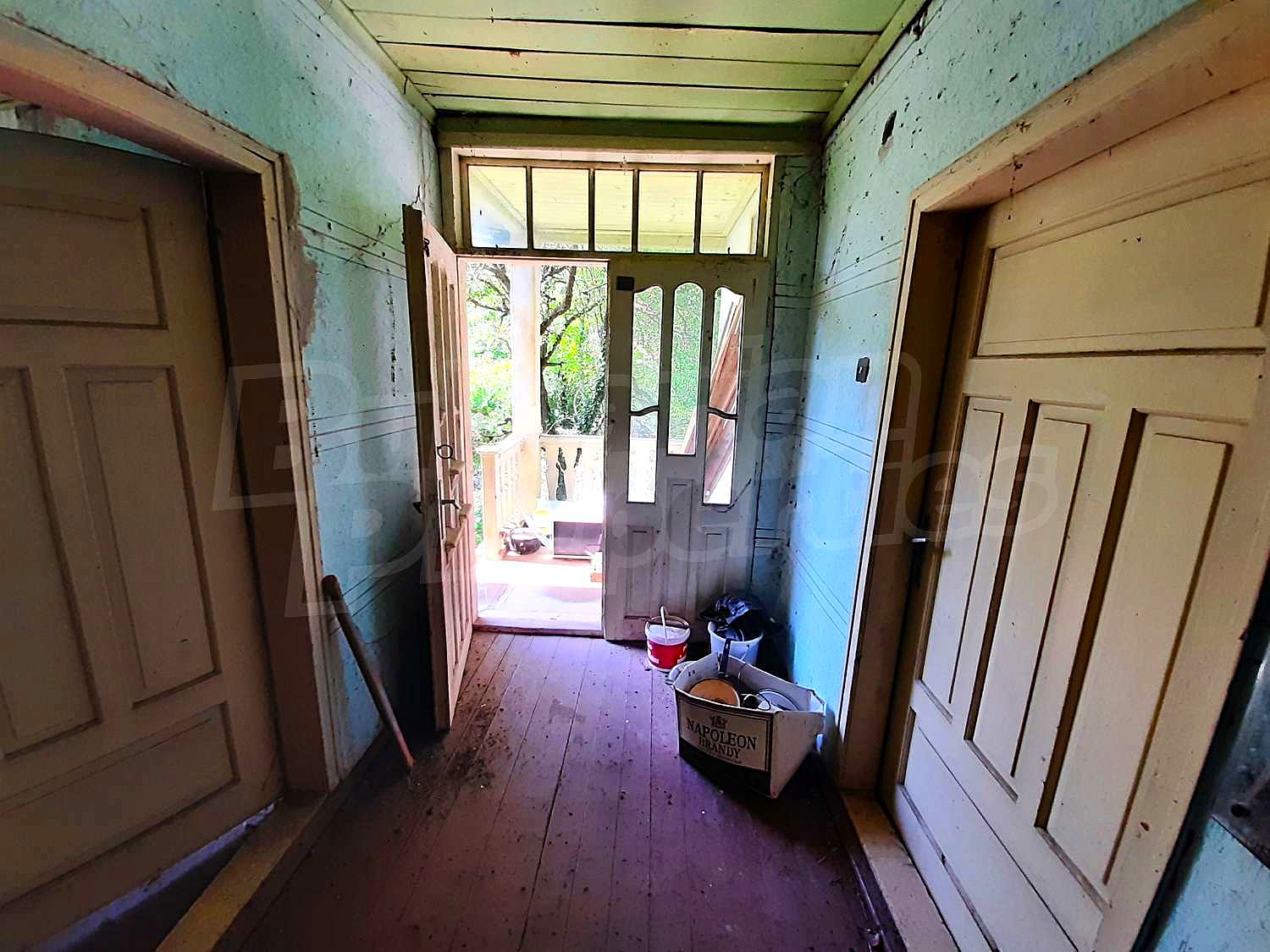 Gallery Picture 13
