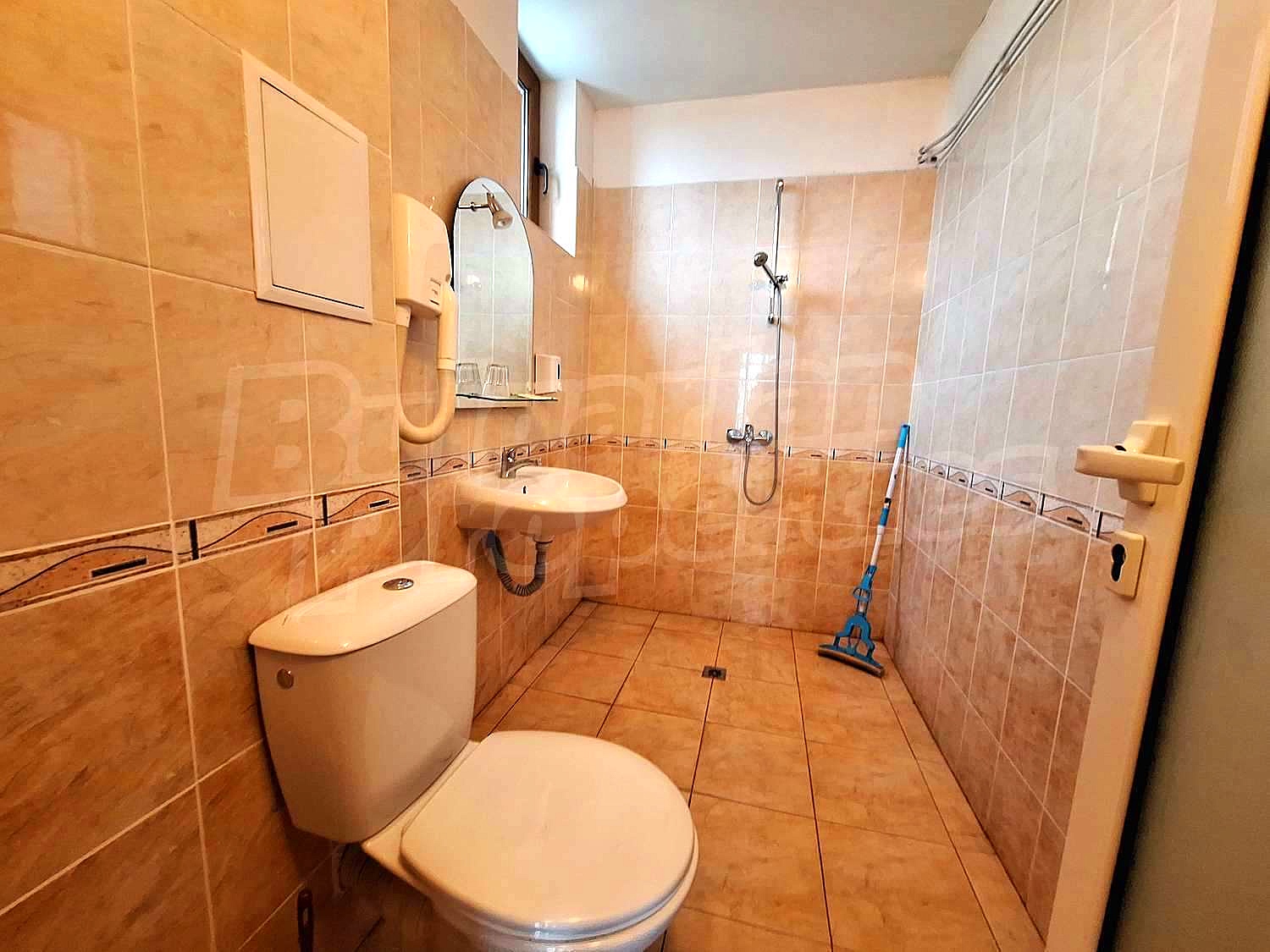 Gallery Picture 18
