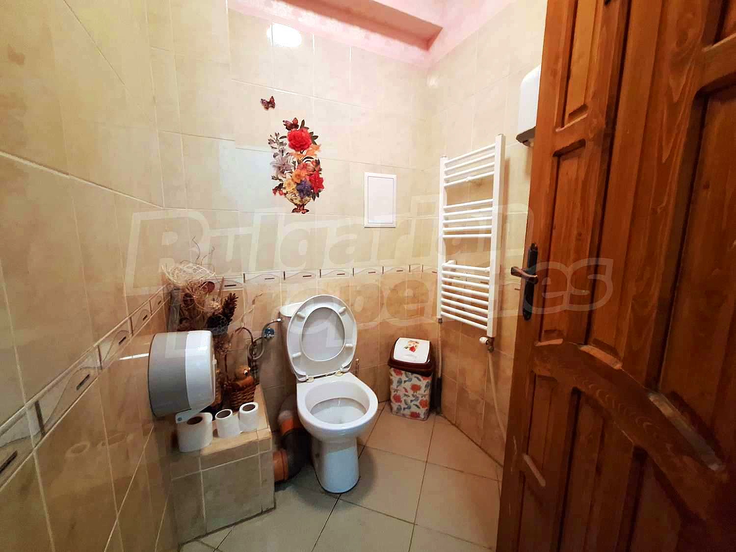 Gallery Picture 25