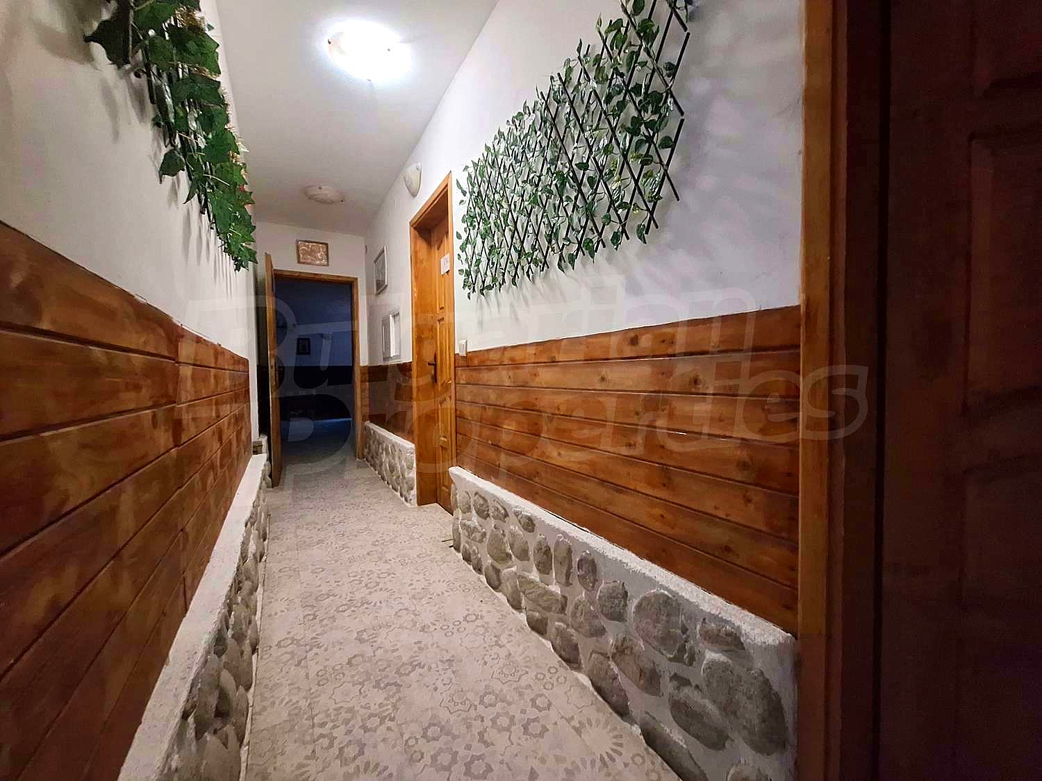 Gallery Picture 10