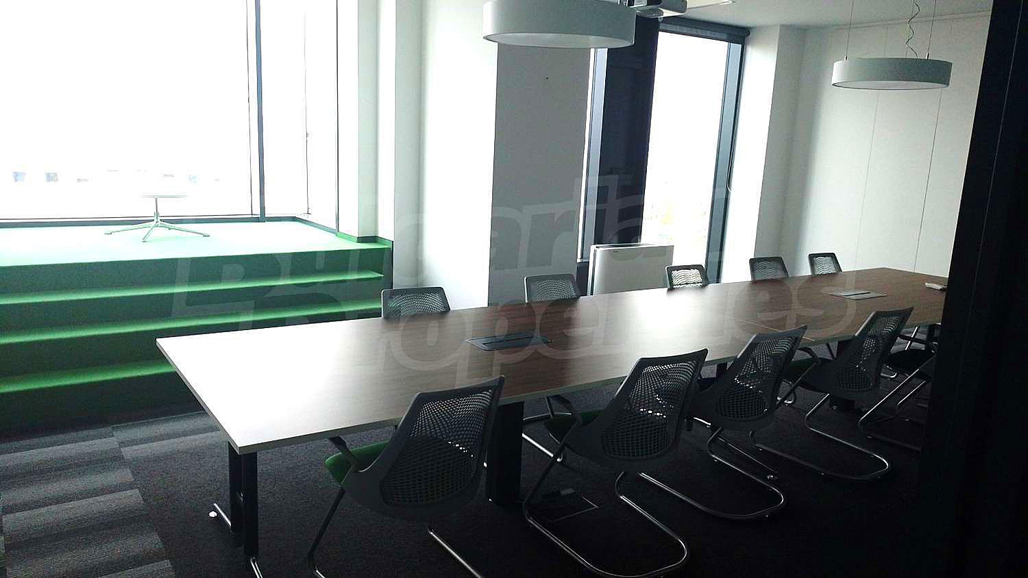 Gallery Picture 19