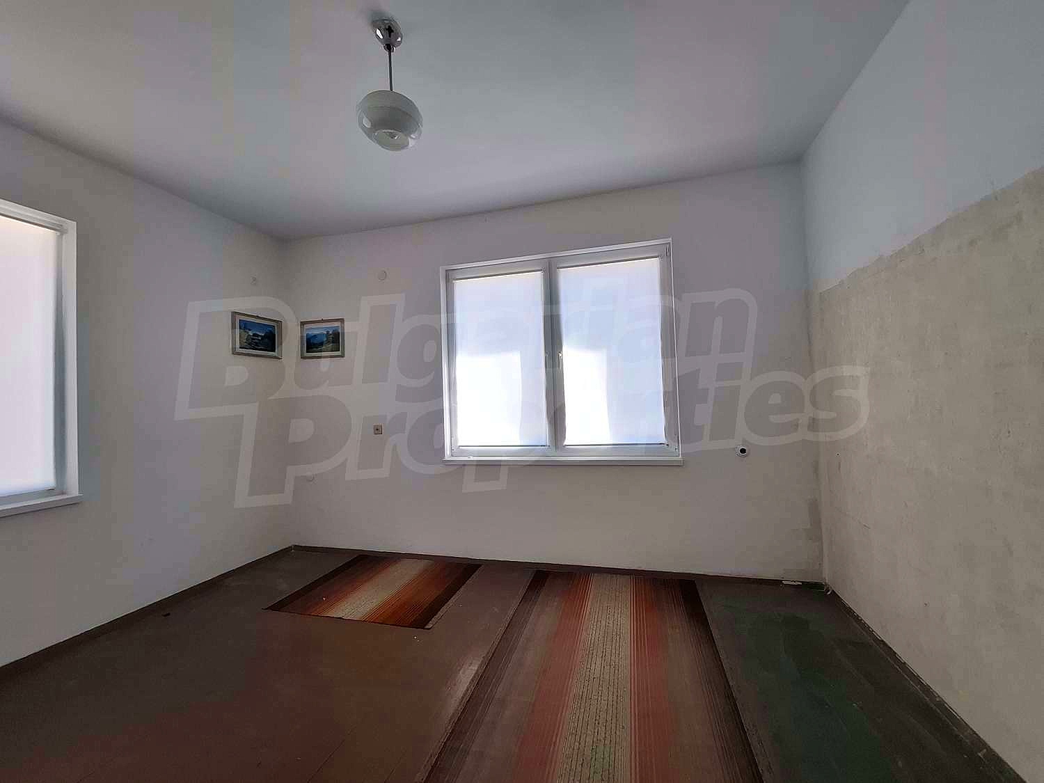 Gallery Picture 24